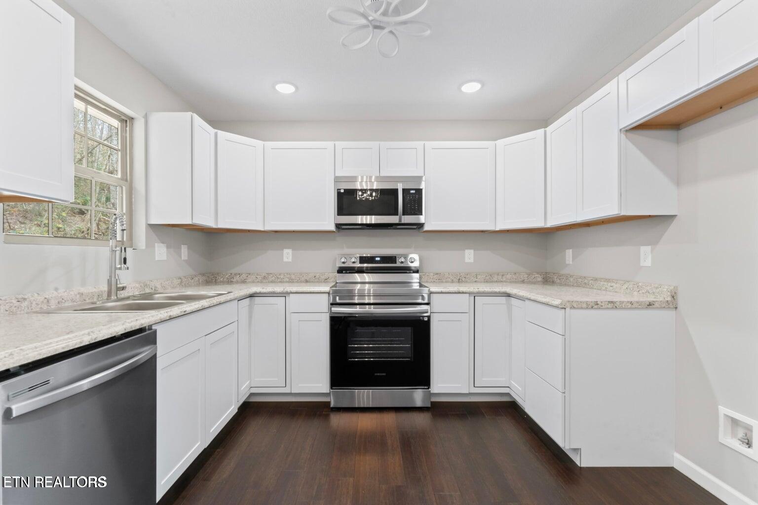 264 Wilberforce Avenue Oak Ridge TN 37830