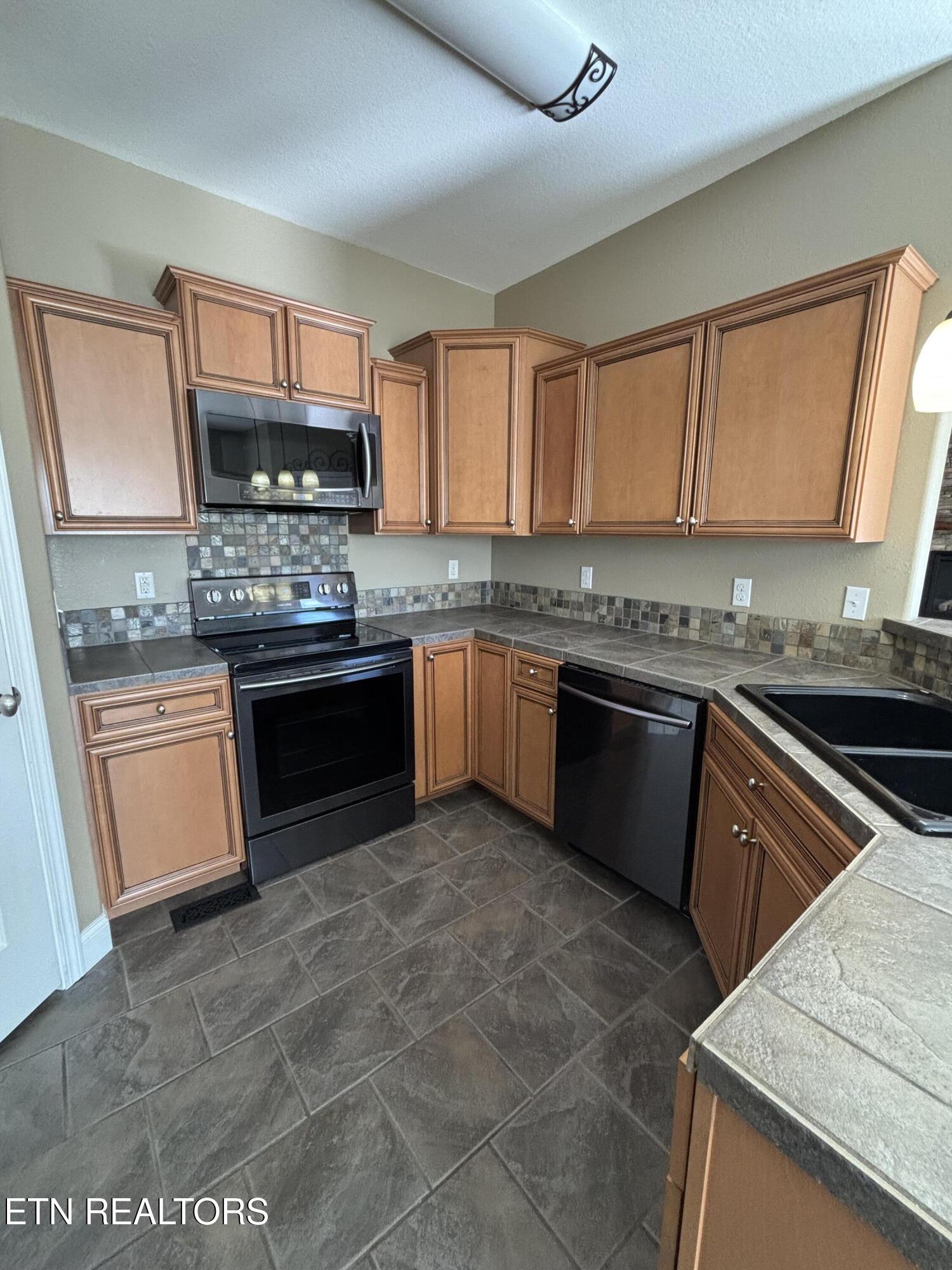 1117 Chesty Puller Circle Maryville TN 37803