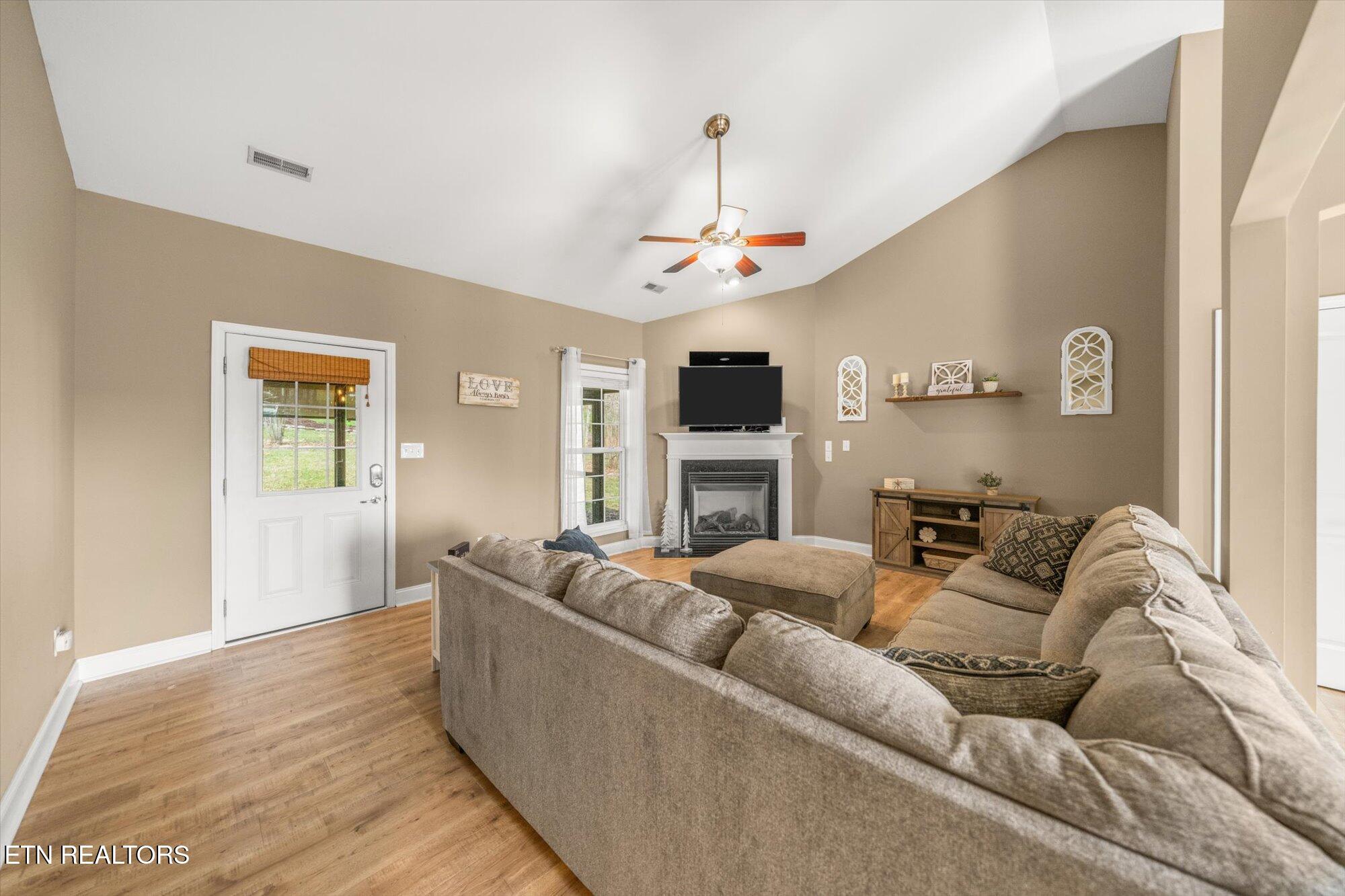 7309 Fort Apache Road Corryton TN 37721