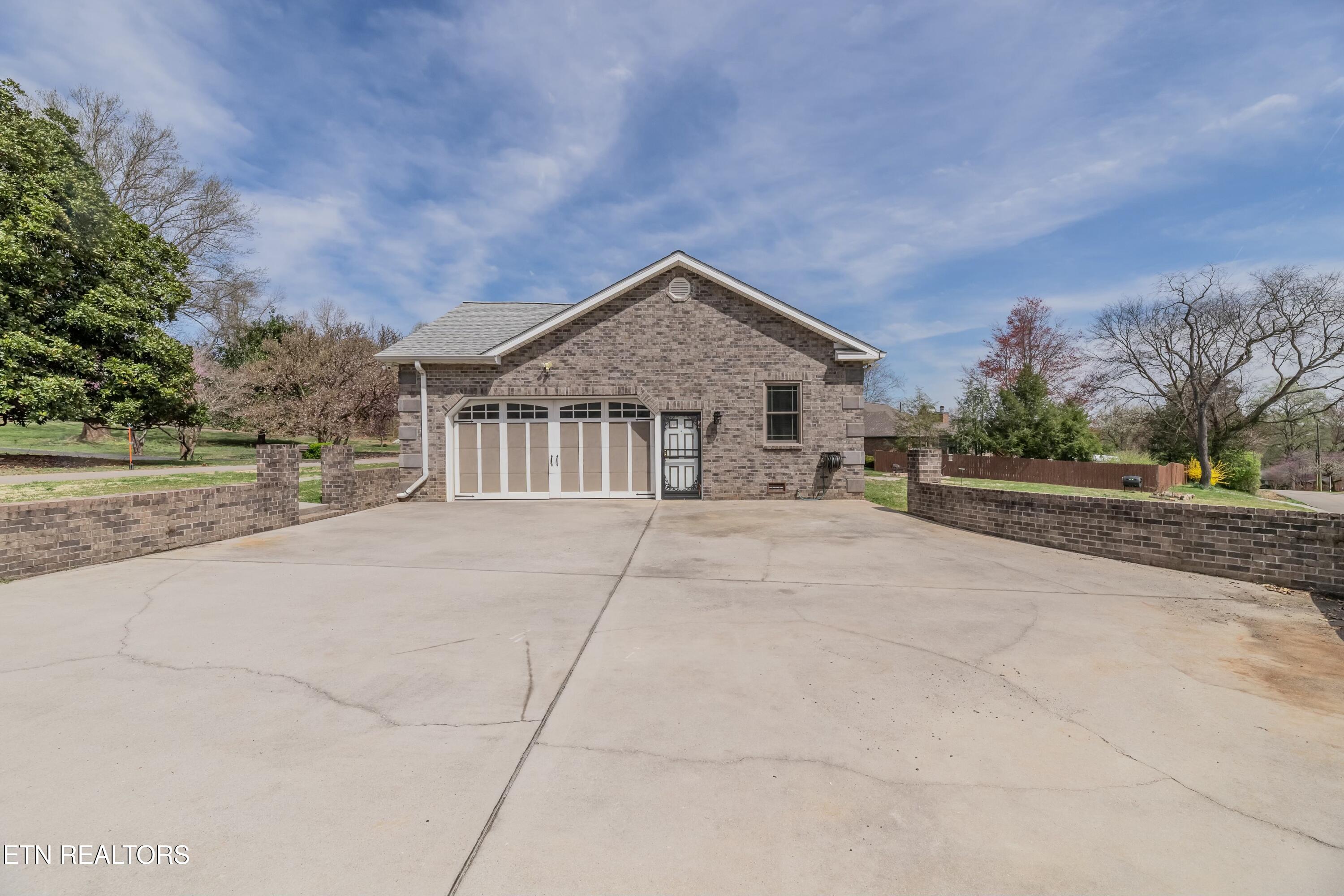 5900 Green Valley Drive Knoxville TN 37914