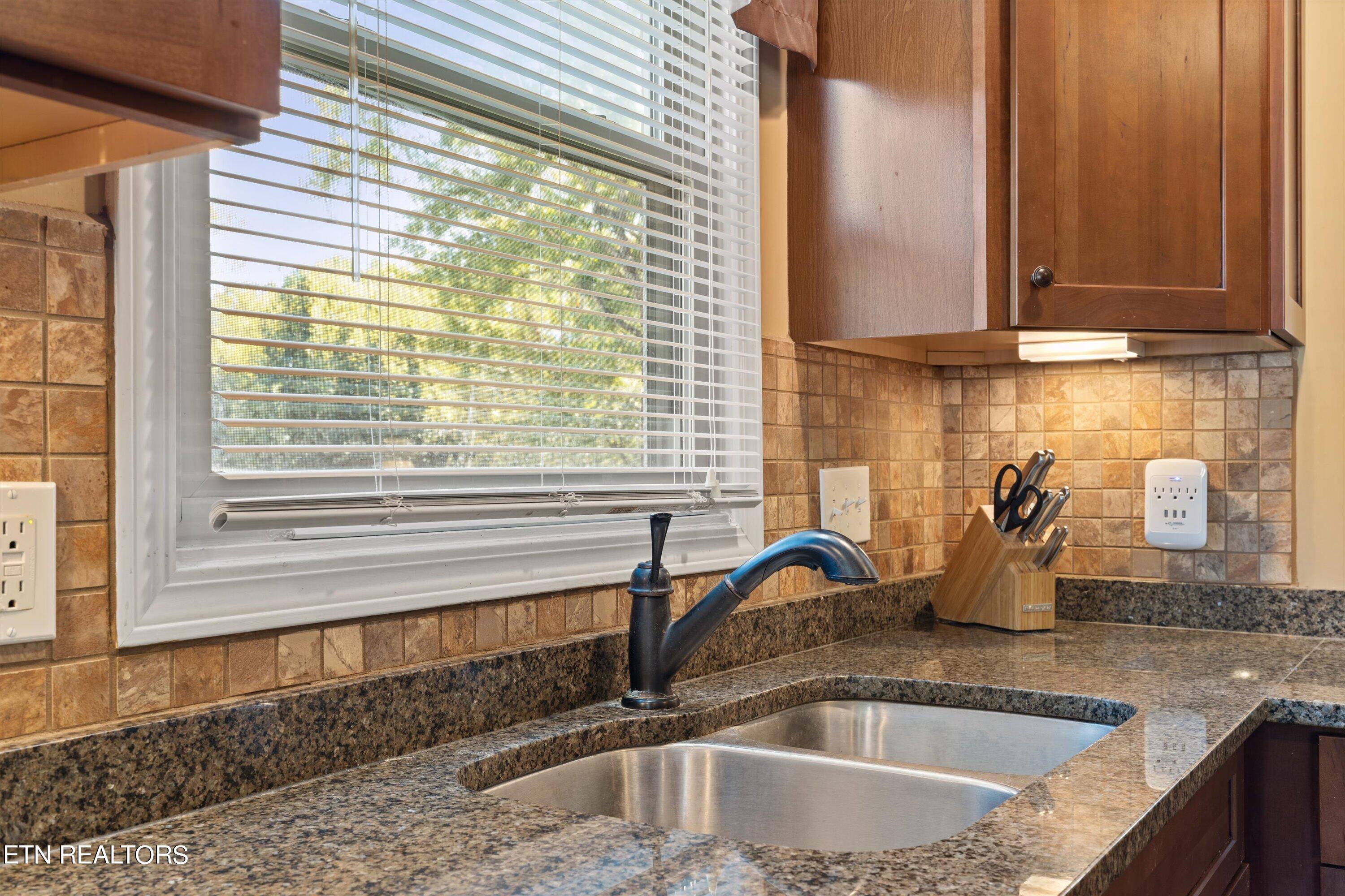 715 Landing Lane Knoxville TN 37934