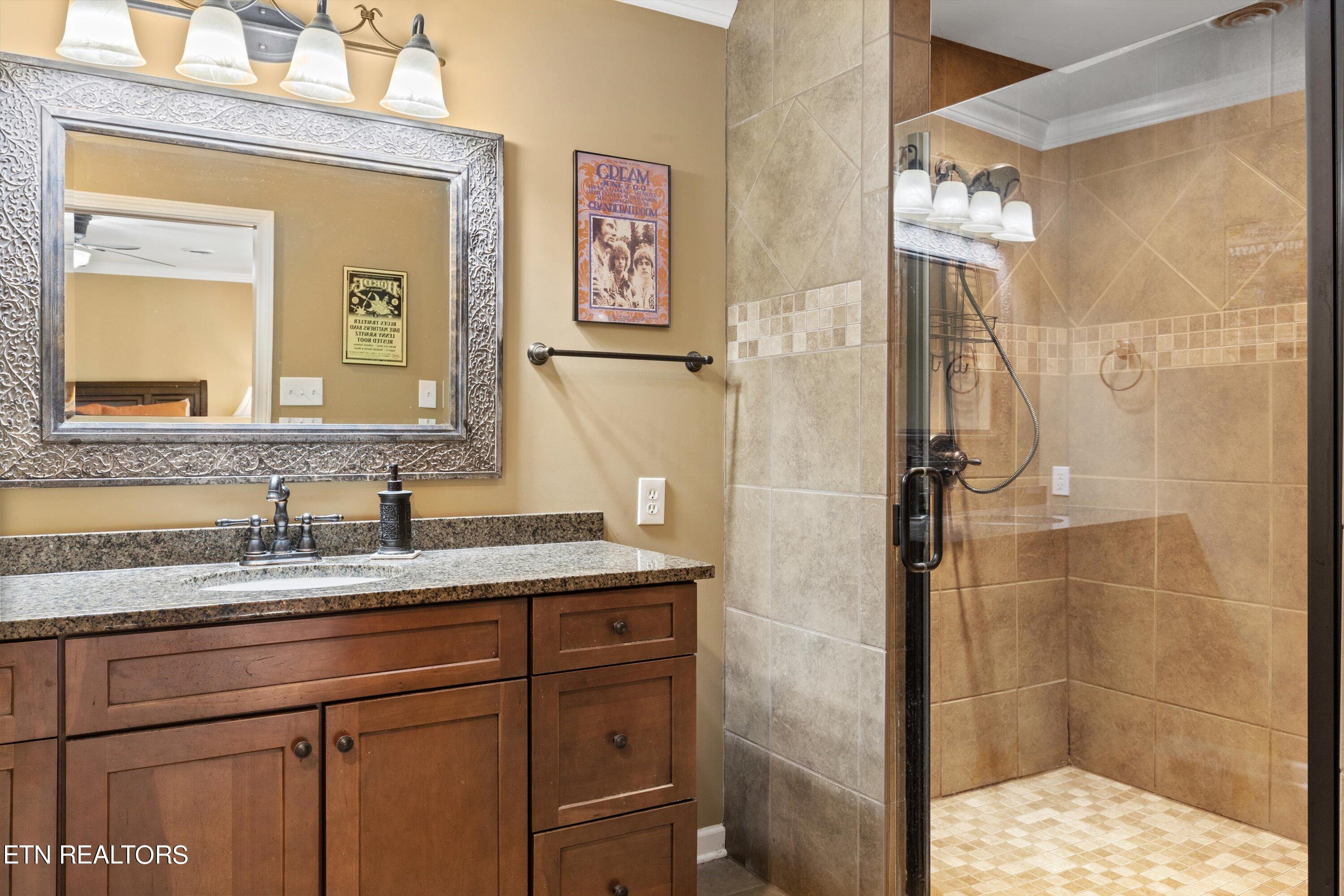 715 Landing Lane Knoxville TN 37934