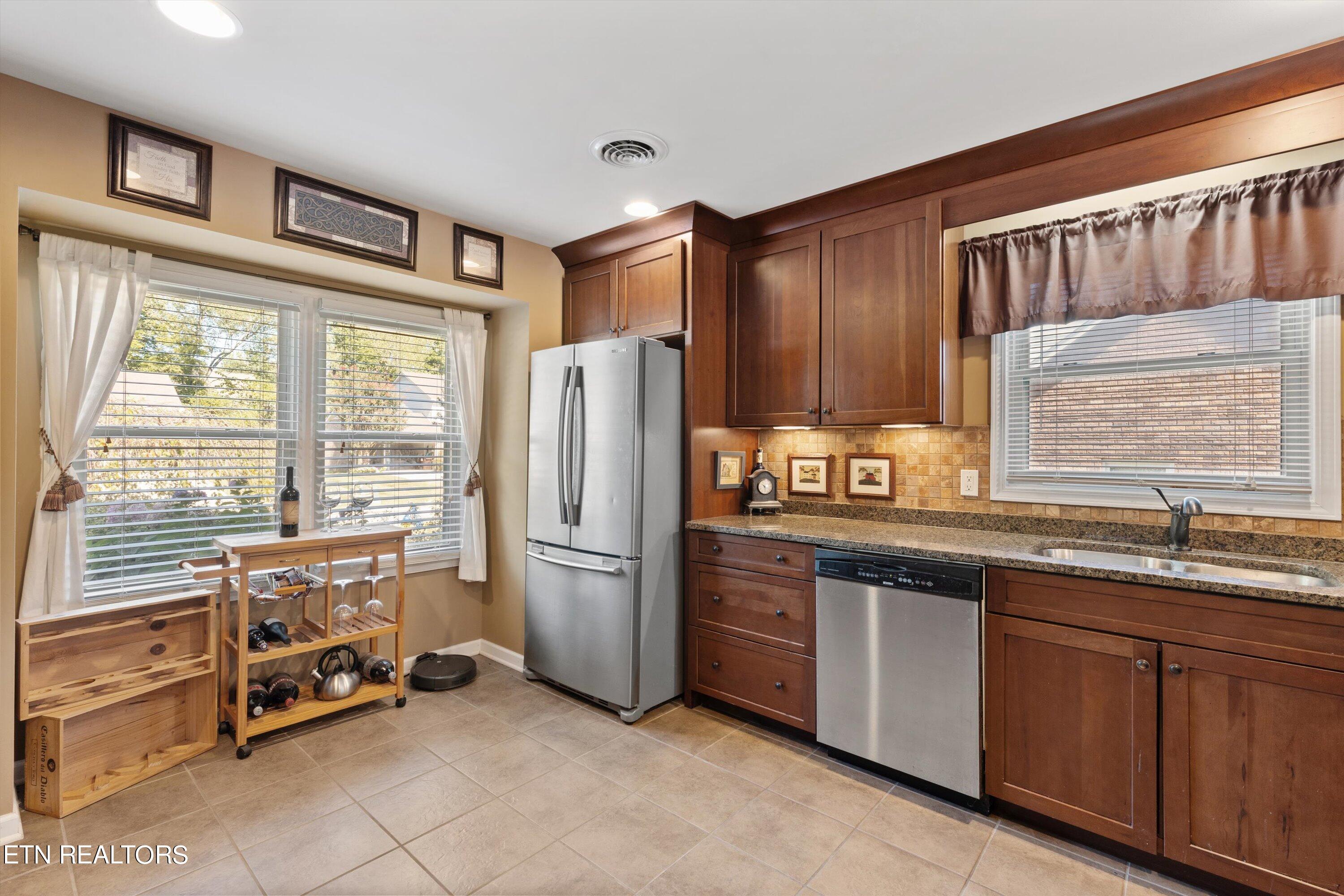 715 Landing Lane Knoxville TN 37934