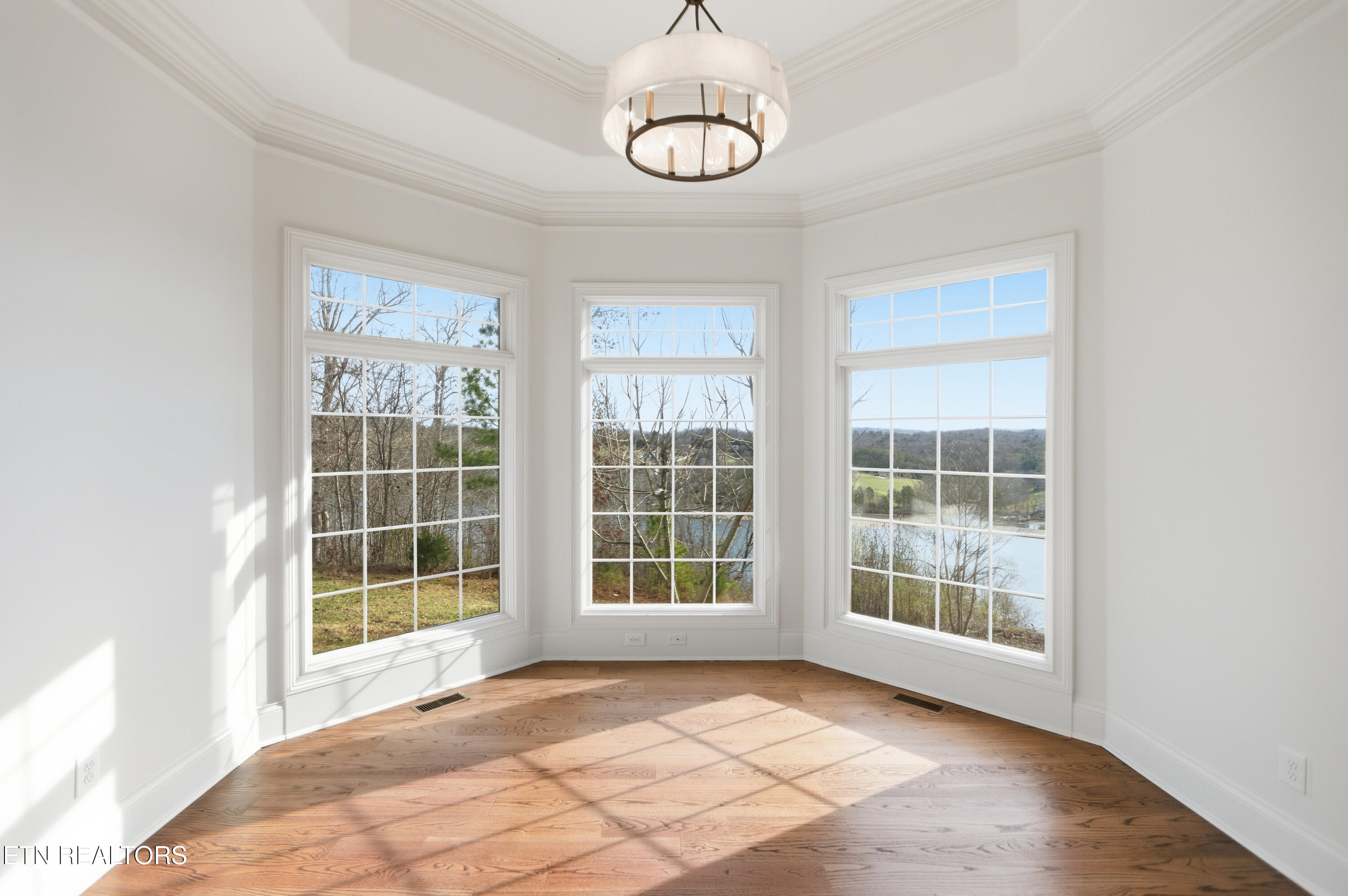 910 Eagle Nest Drive Loudon TN 37774