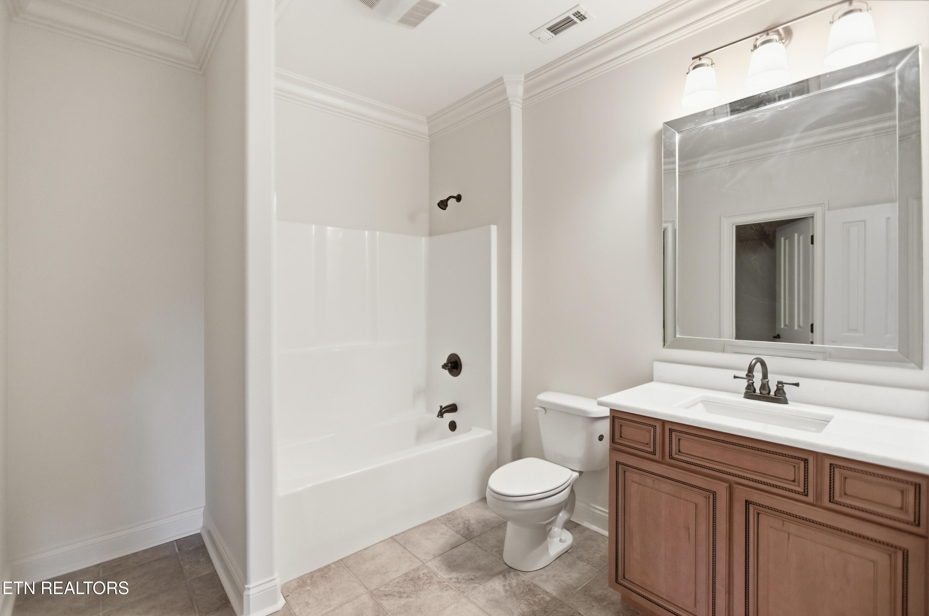 910 Eagle Nest Drive Loudon TN 37774