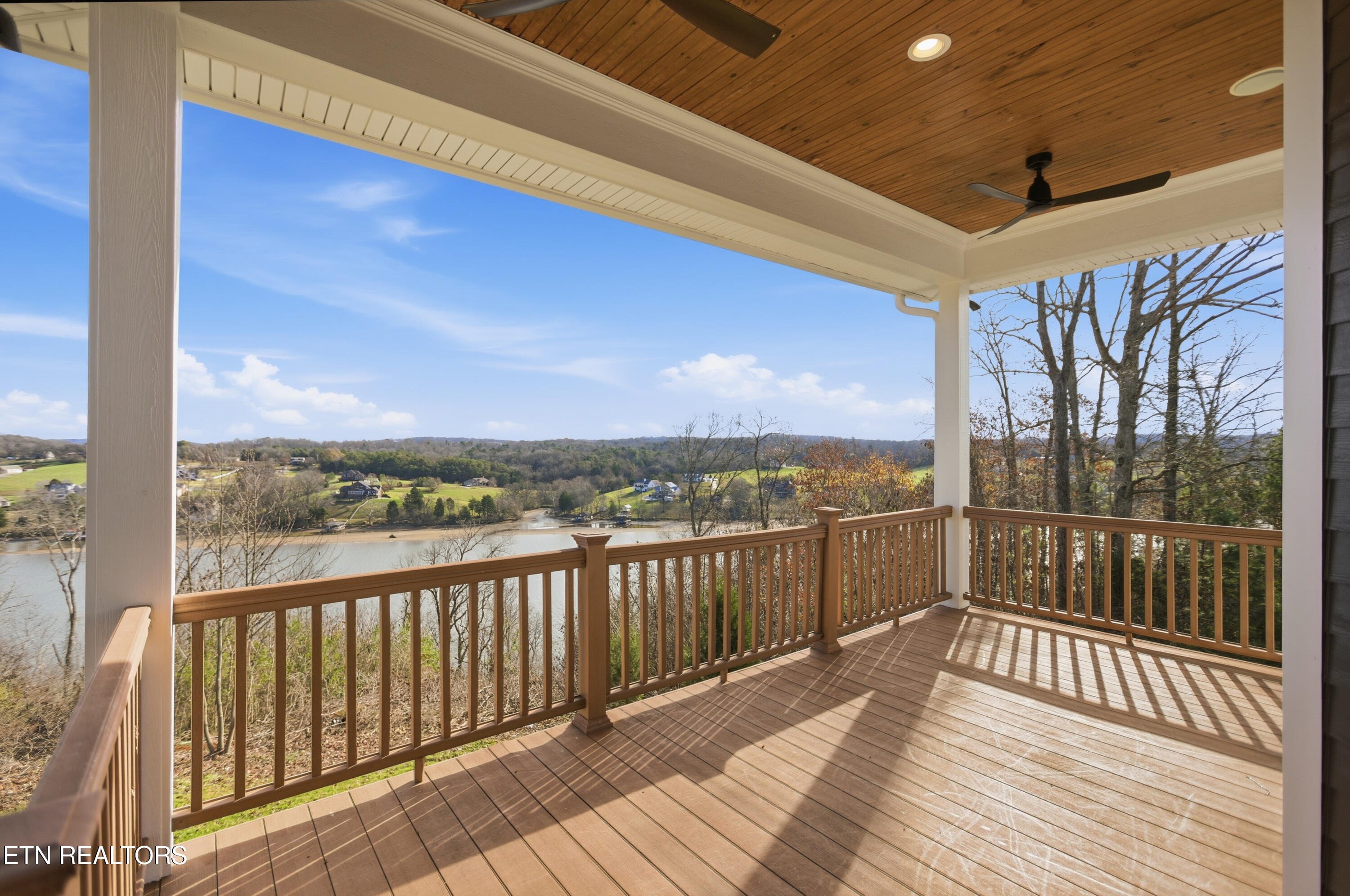 910 Eagle Nest Drive Loudon TN 37774