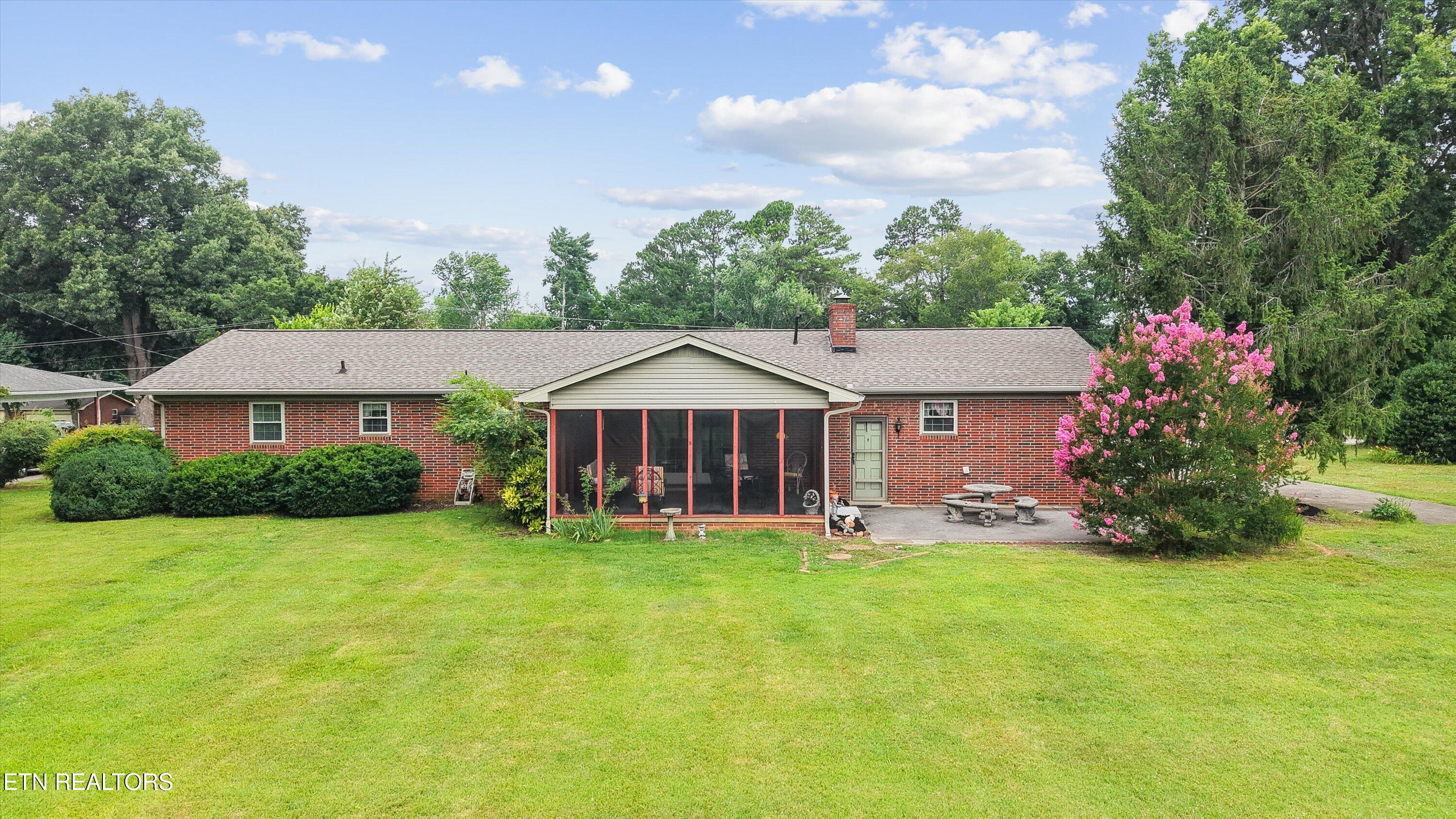 827 W Cunningham Street Alcoa TN 37701