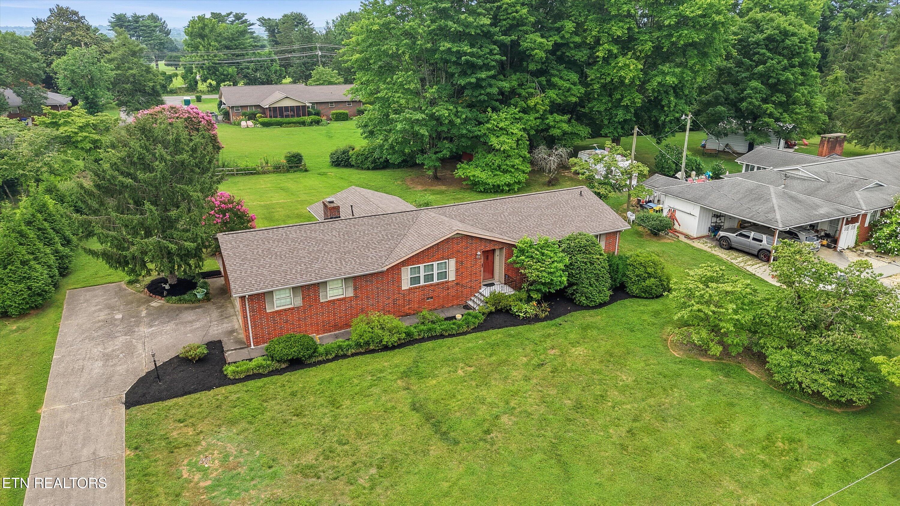 827 W Cunningham Street Alcoa TN 37701