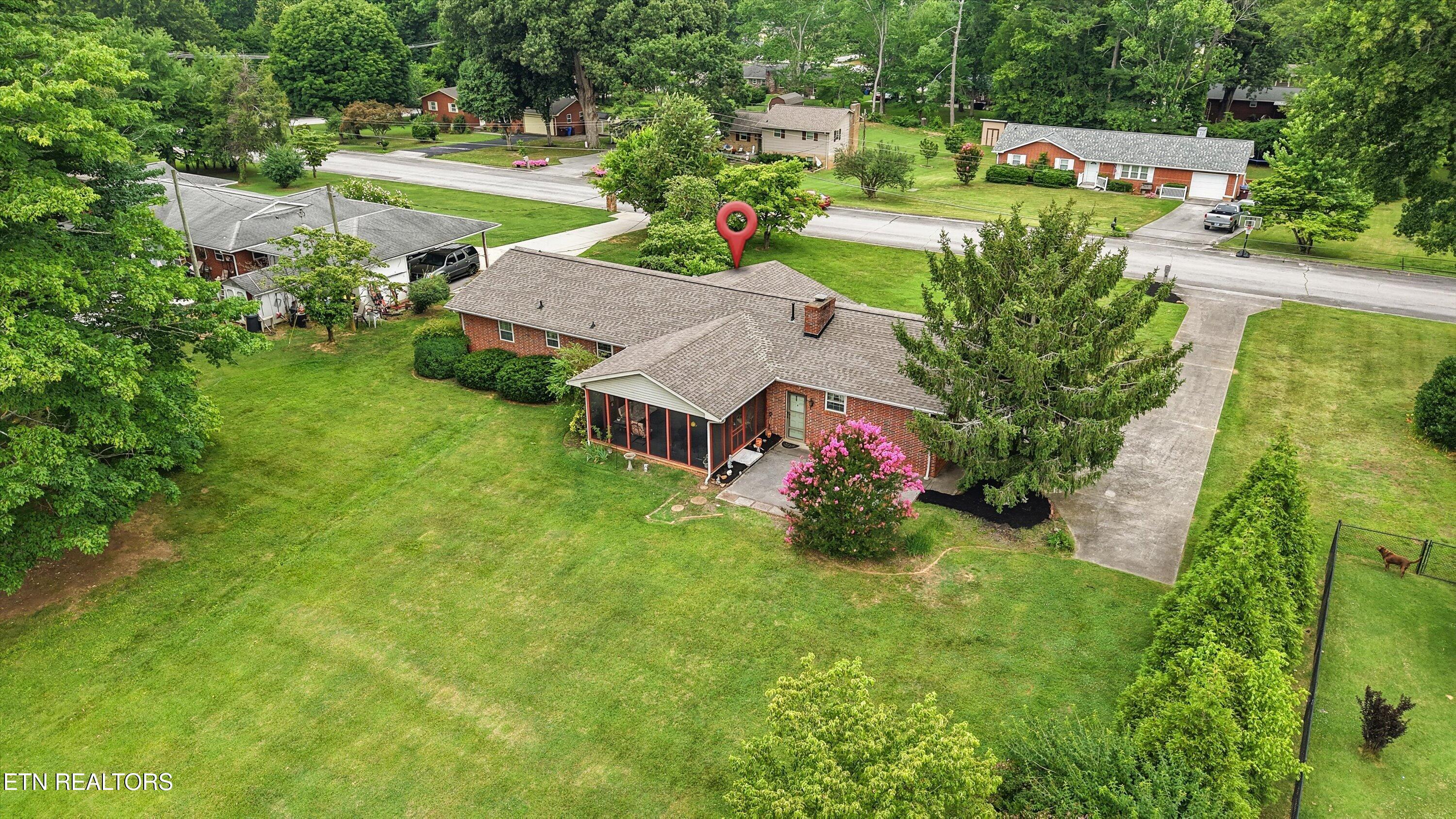827 W Cunningham Street Alcoa TN 37701