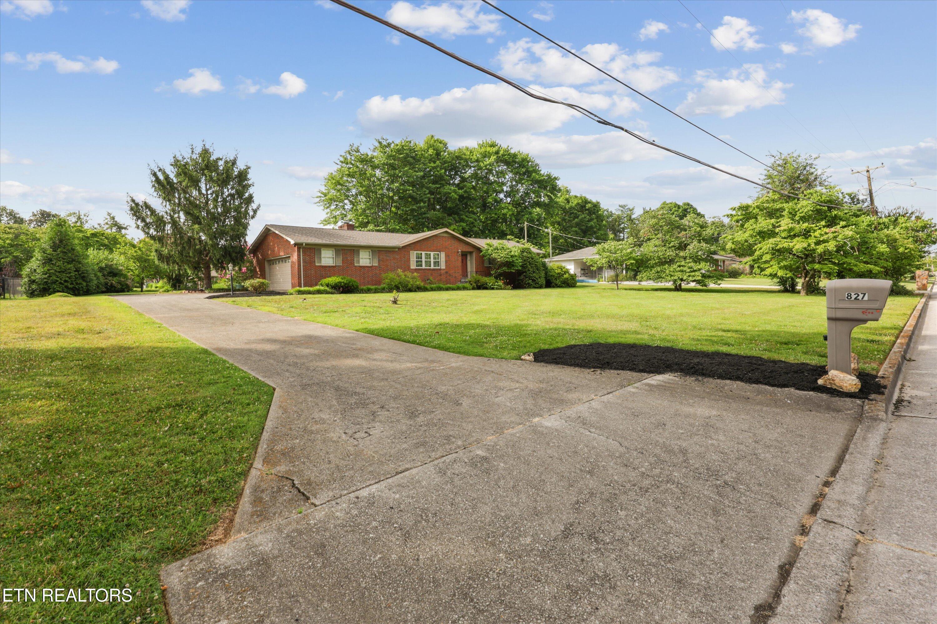 827 W Cunningham Street Alcoa TN 37701
