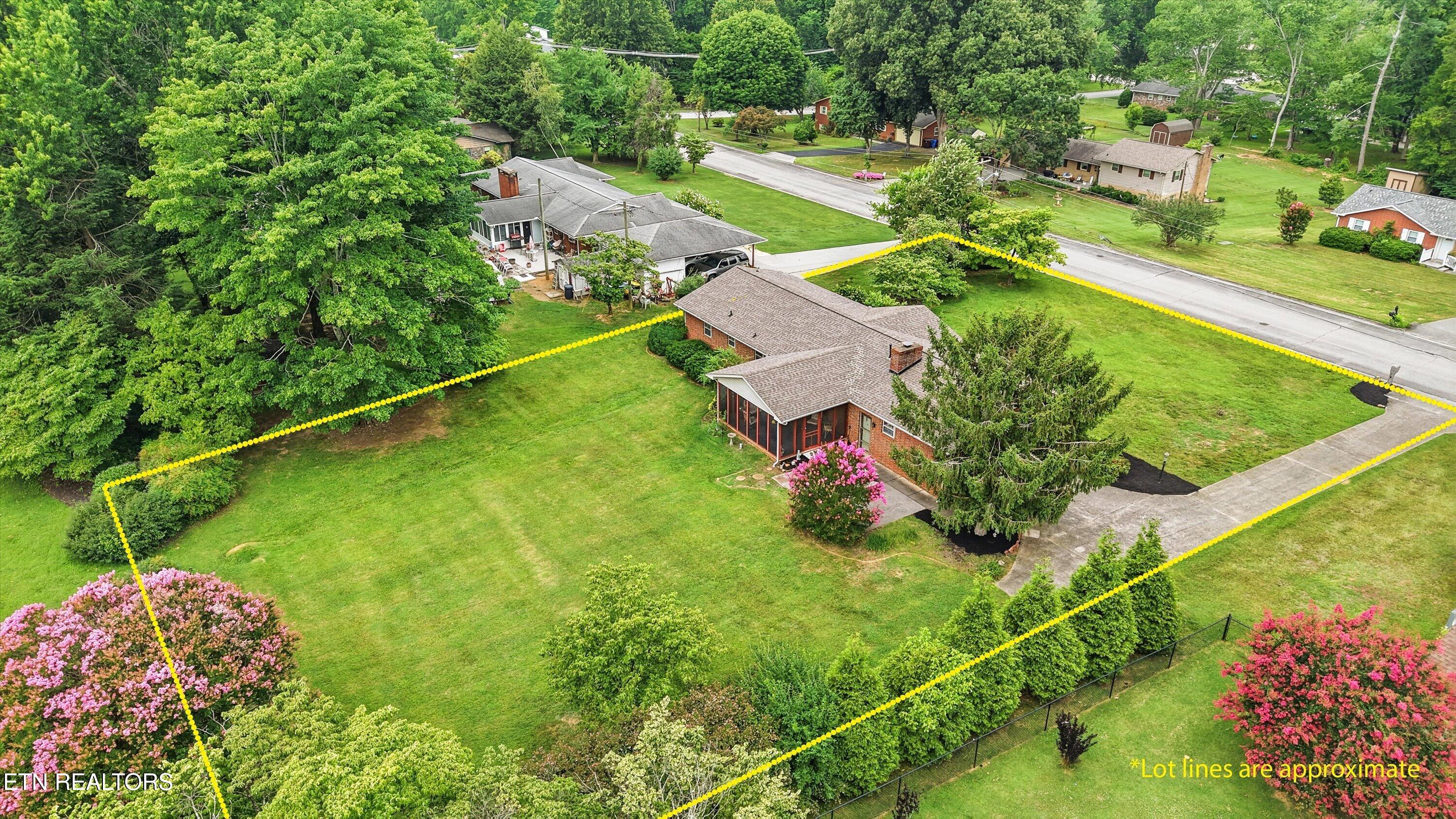 827 W Cunningham Street Alcoa TN 37701