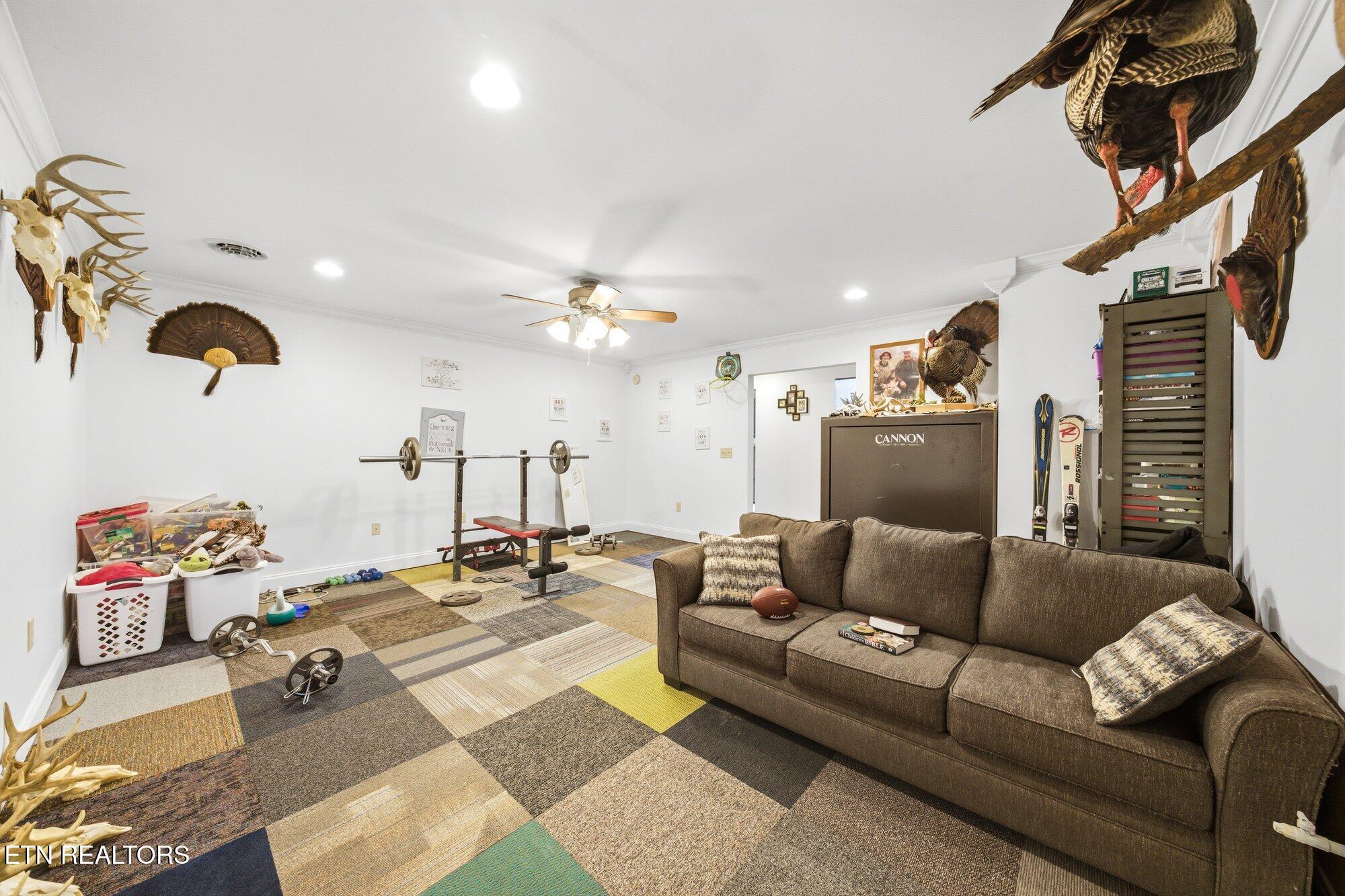 1463 River Run Circle Sevierville TN 37876