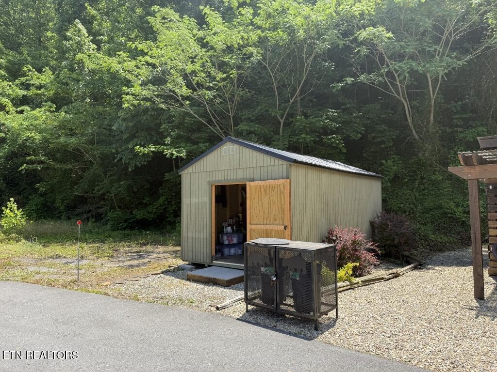 840 Sleepy Hollow Road Gatlinburg TN 37738