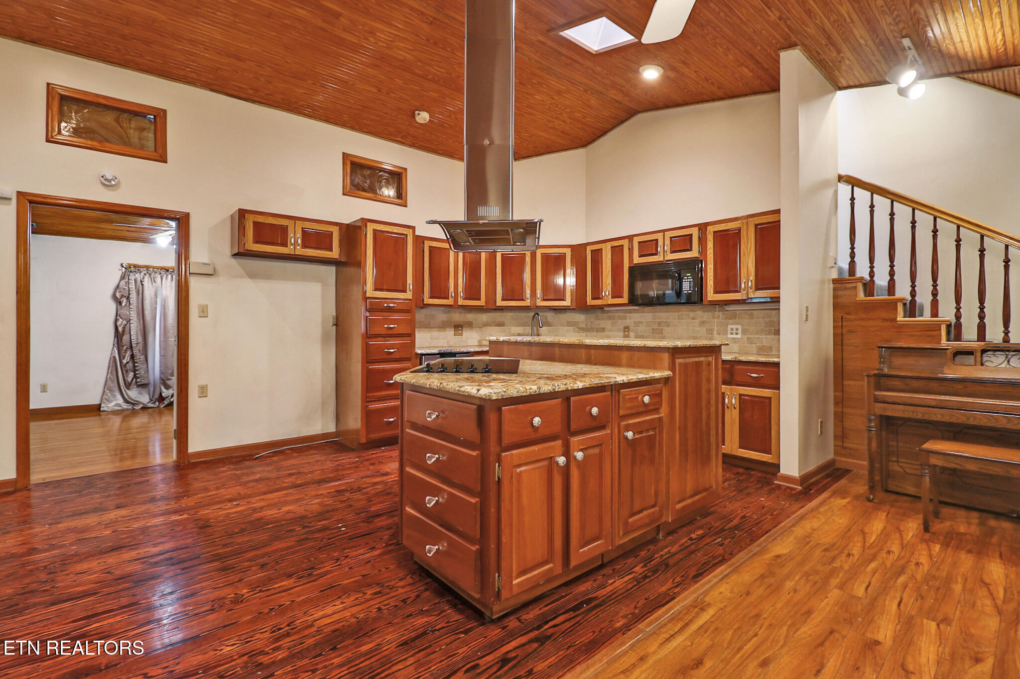 395 Ashley Lane Oneida TN 37841