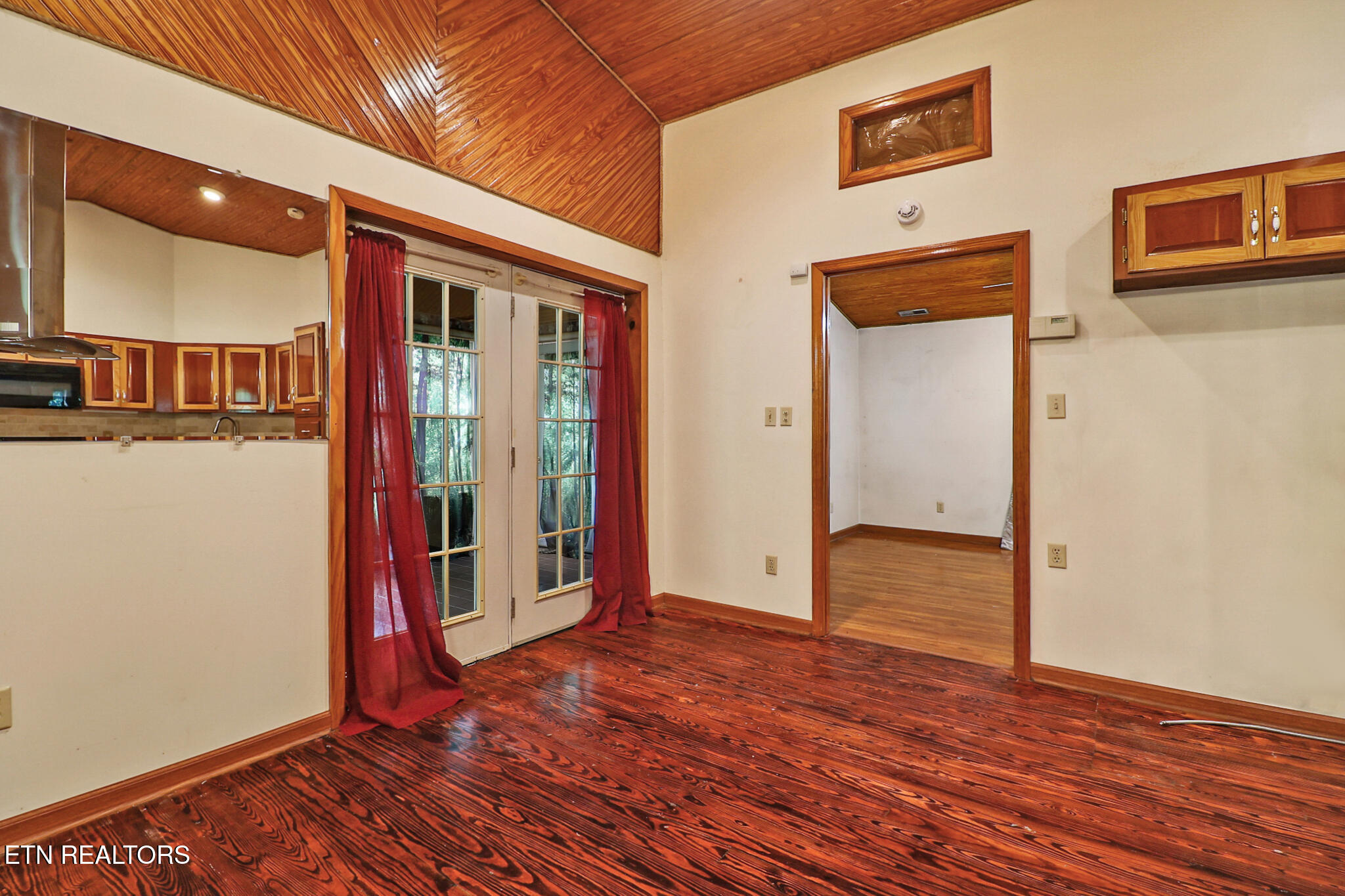 395 Ashley Lane Oneida TN 37841
