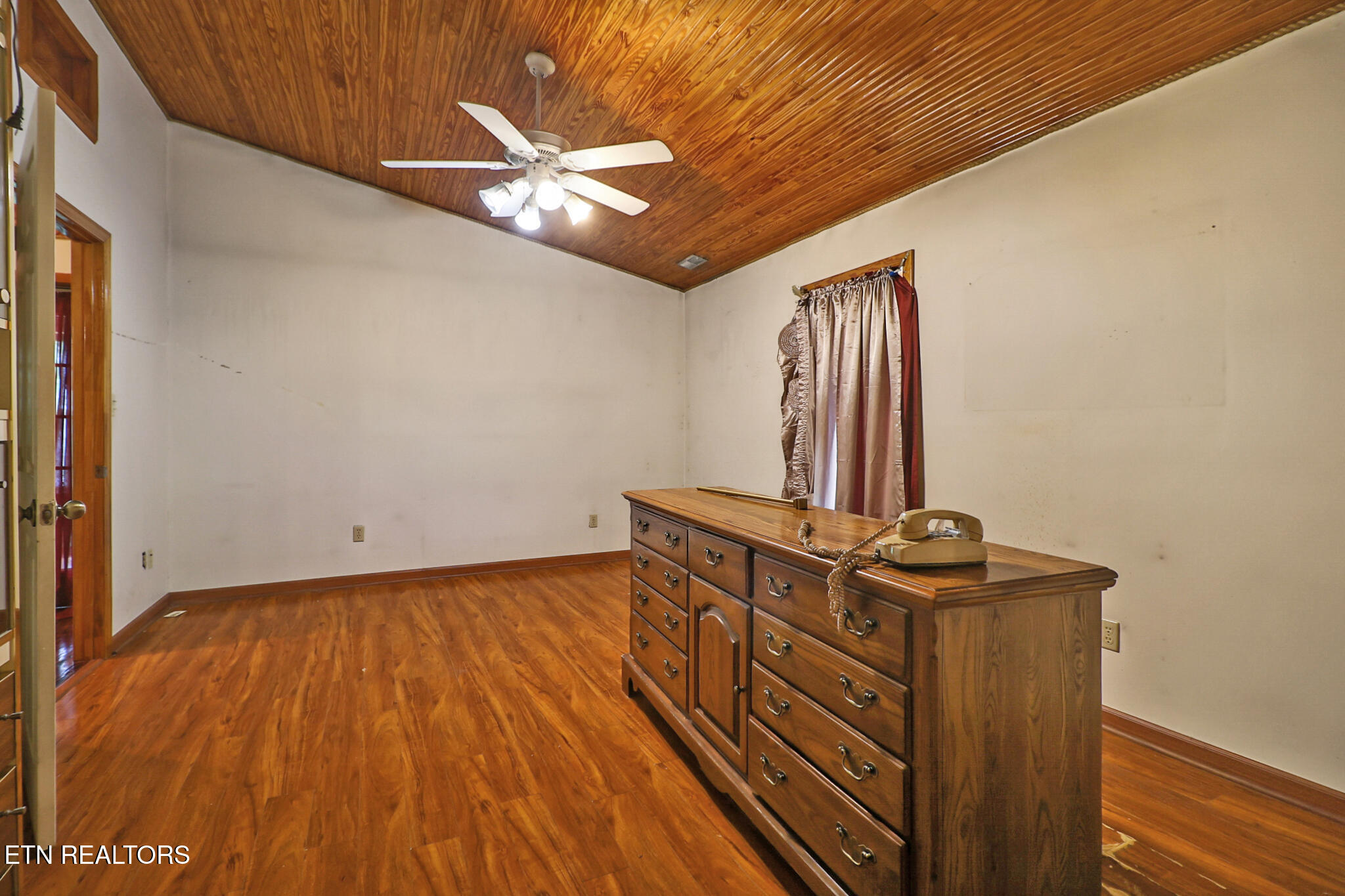 395 Ashley Lane Oneida TN 37841