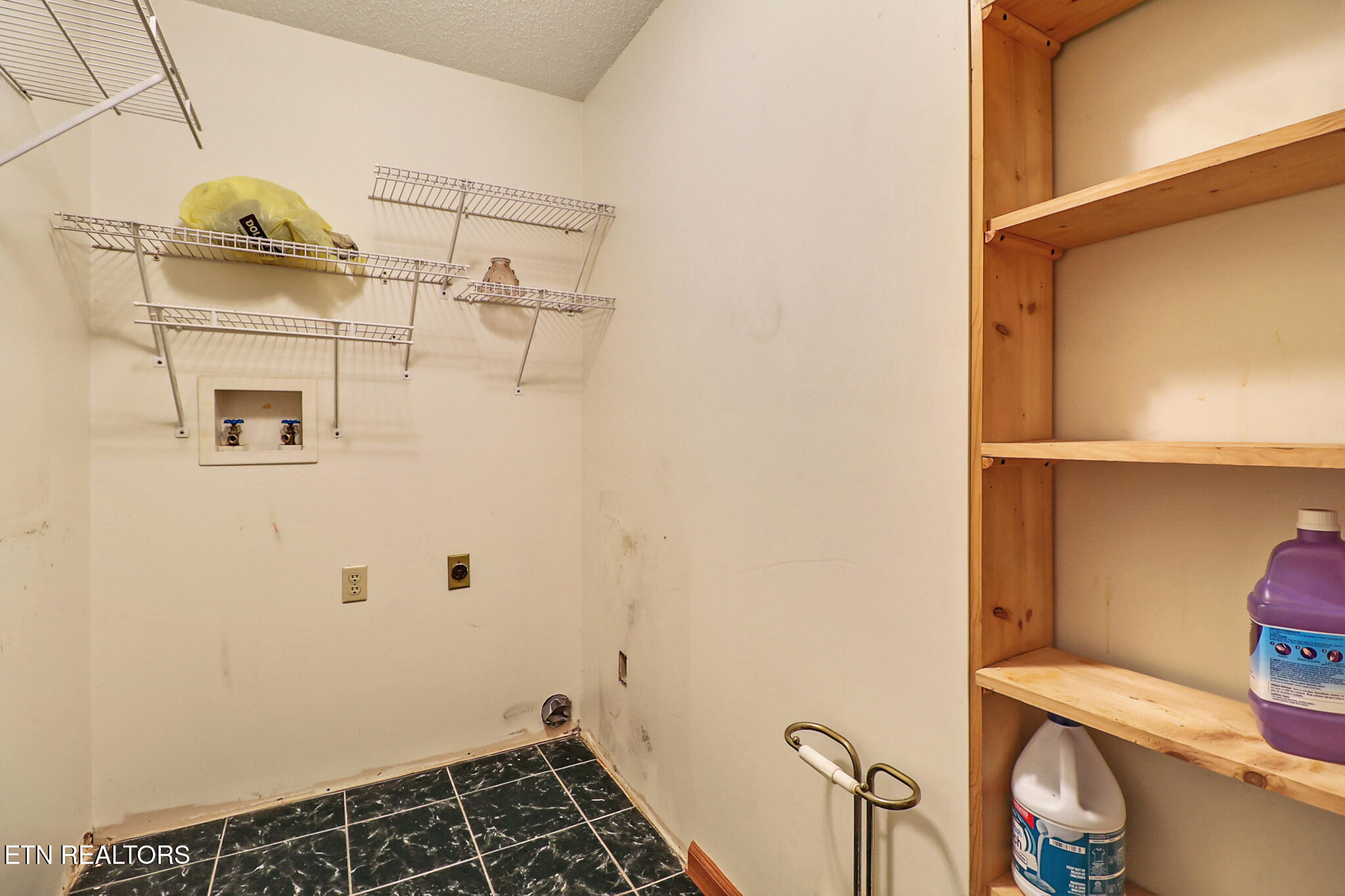 395 Ashley Lane Oneida TN 37841