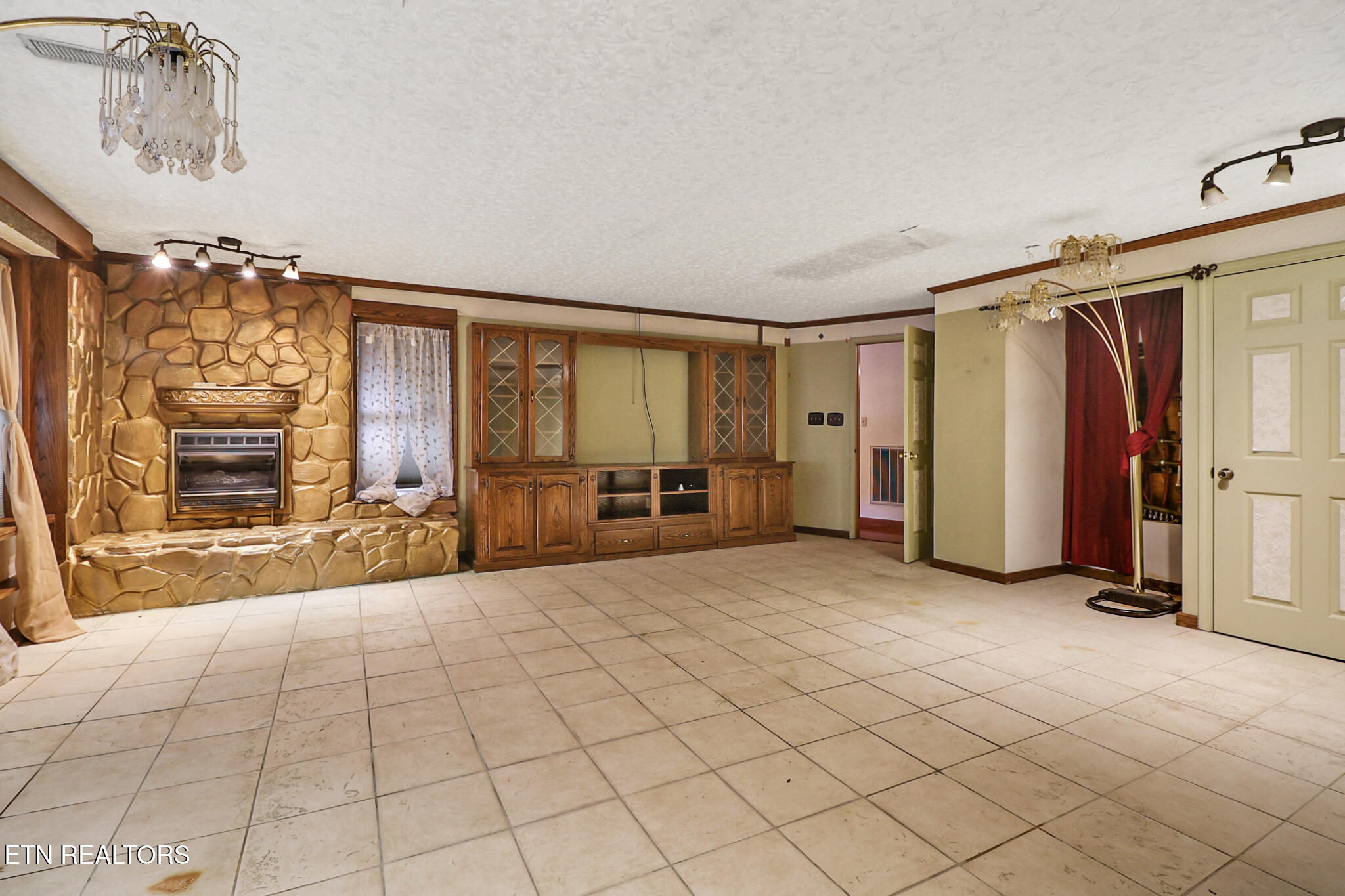 395 Ashley Lane Oneida TN 37841