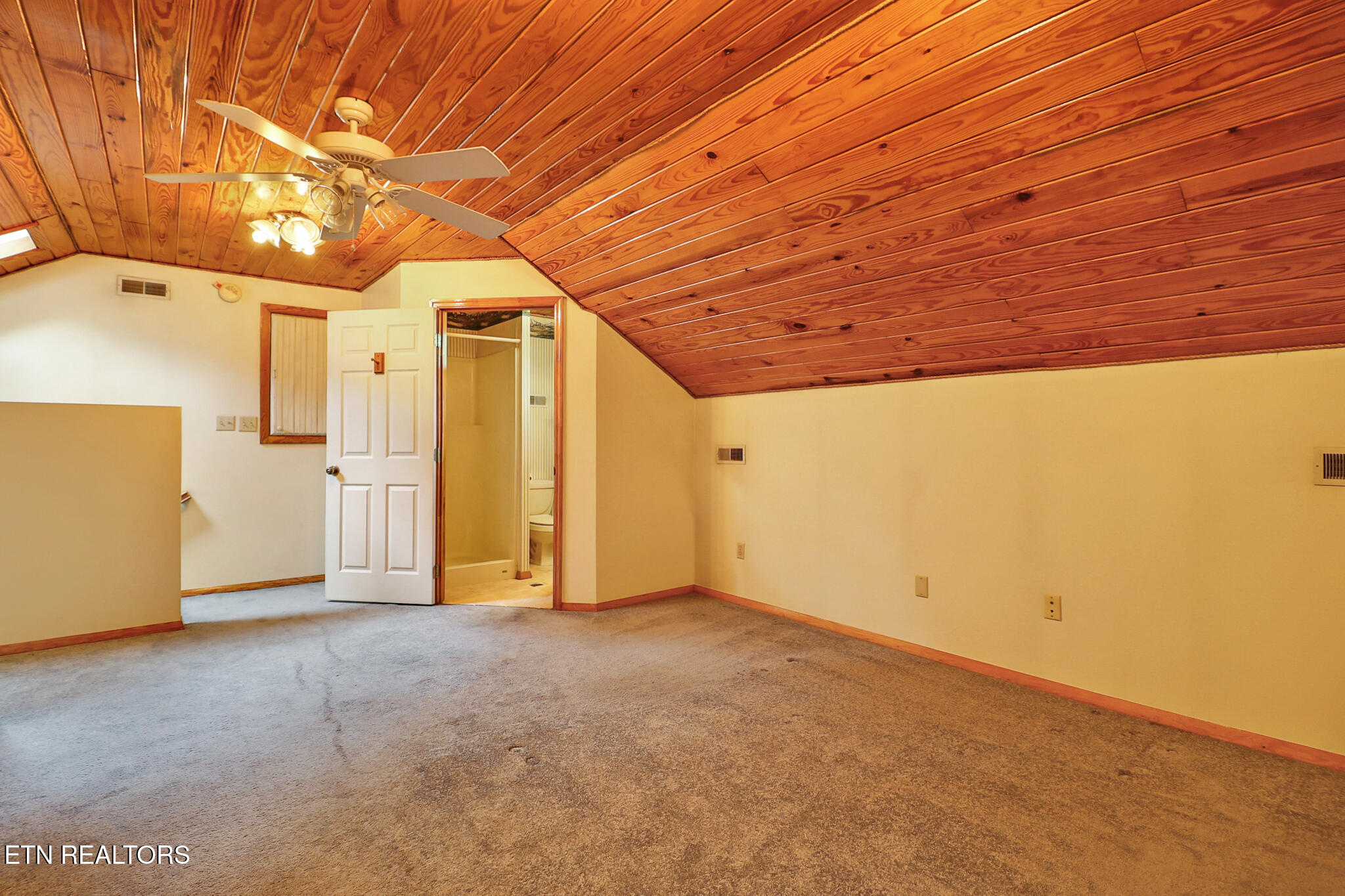 395 Ashley Lane Oneida TN 37841