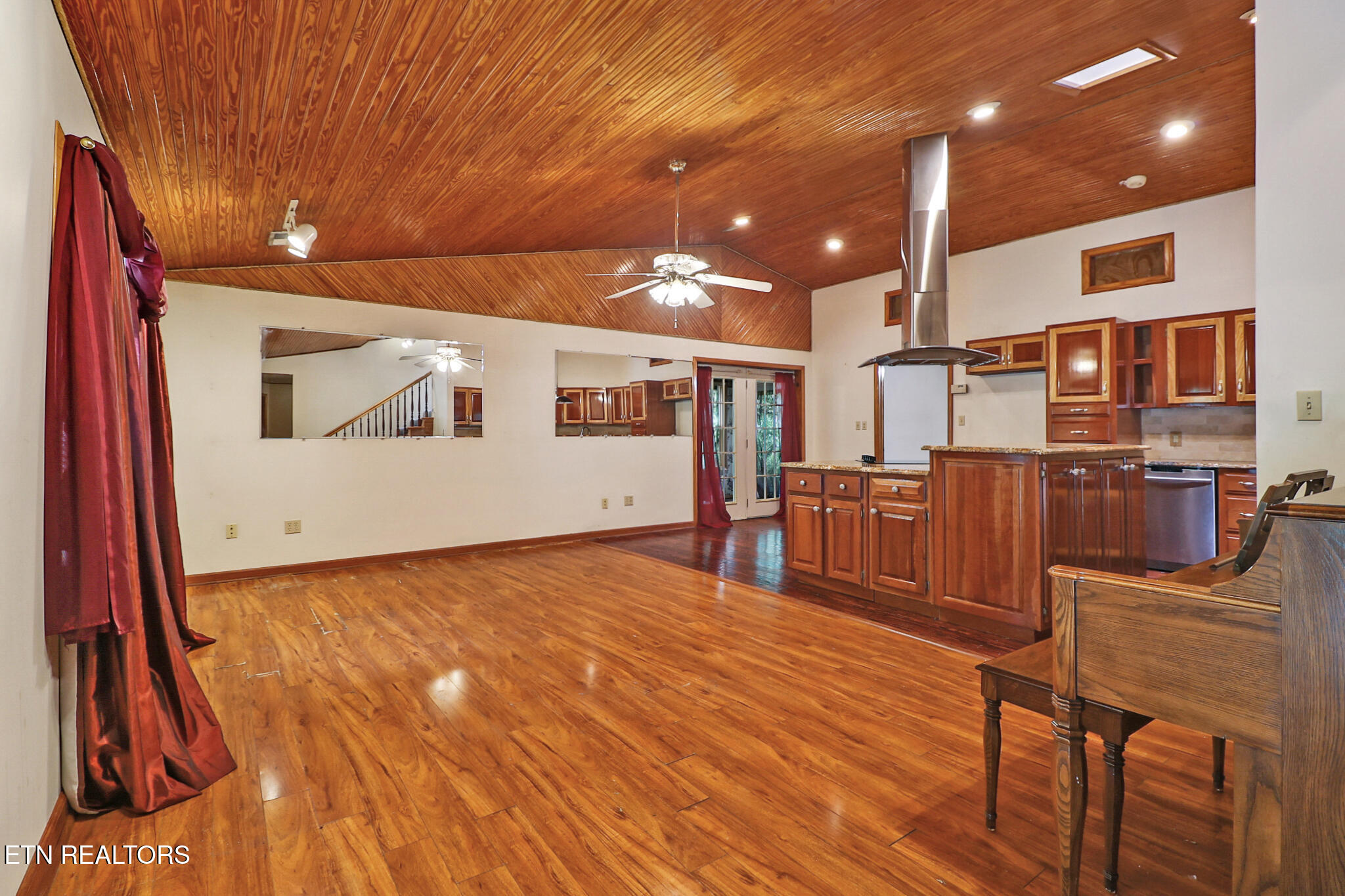 395 Ashley Lane Oneida TN 37841
