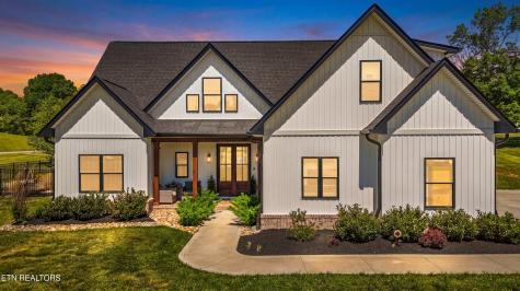 8233 Tazewell Pike Corryton TN 37721