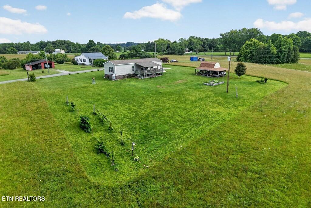175 Humphrey Road Walling TN 38587