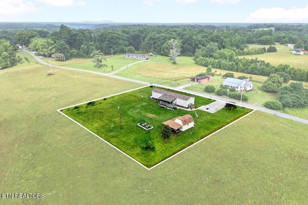 175 Humphrey Road Walling TN 38587
