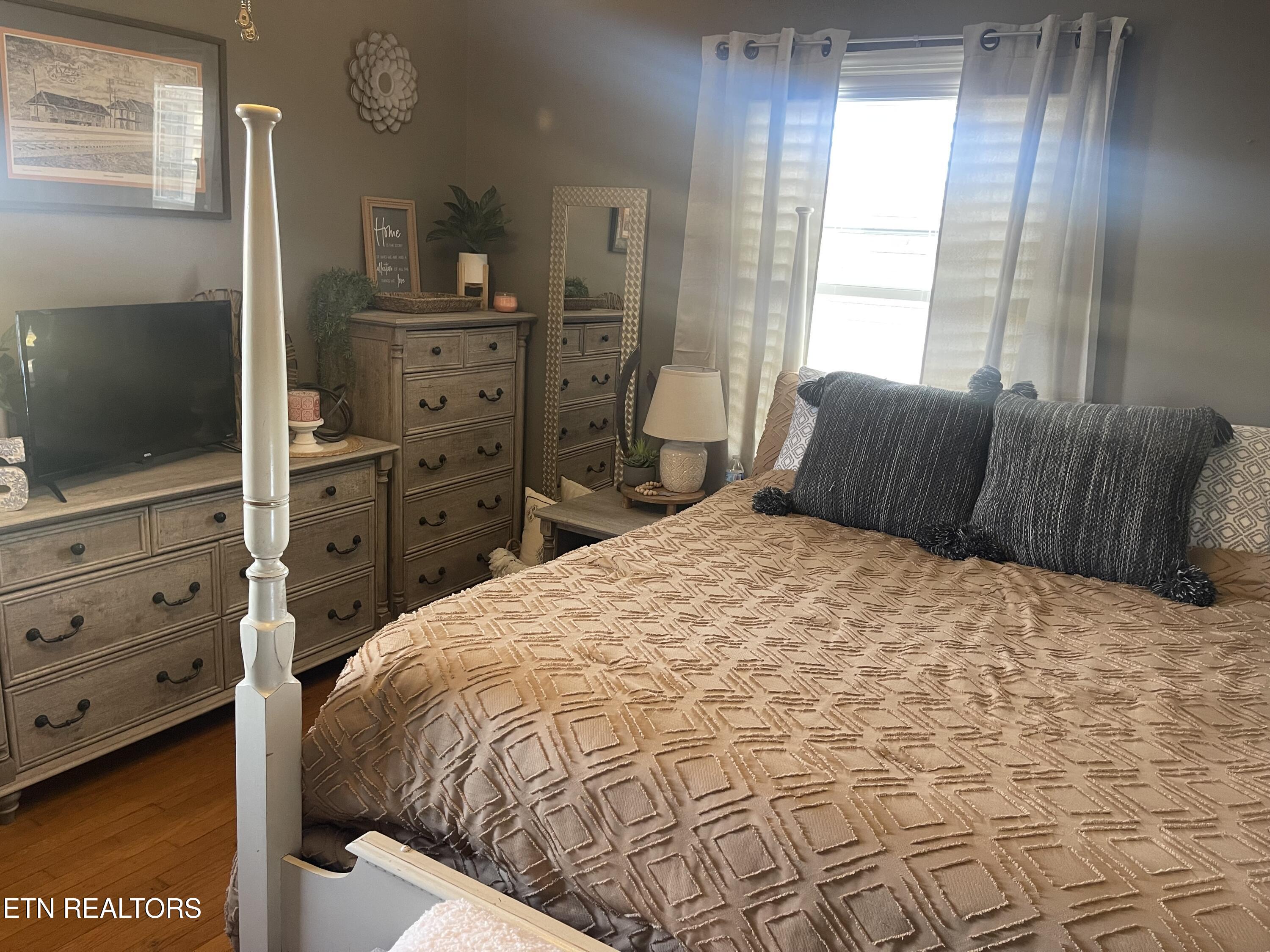 105 Franklin Avenue Harrogate TN 37752