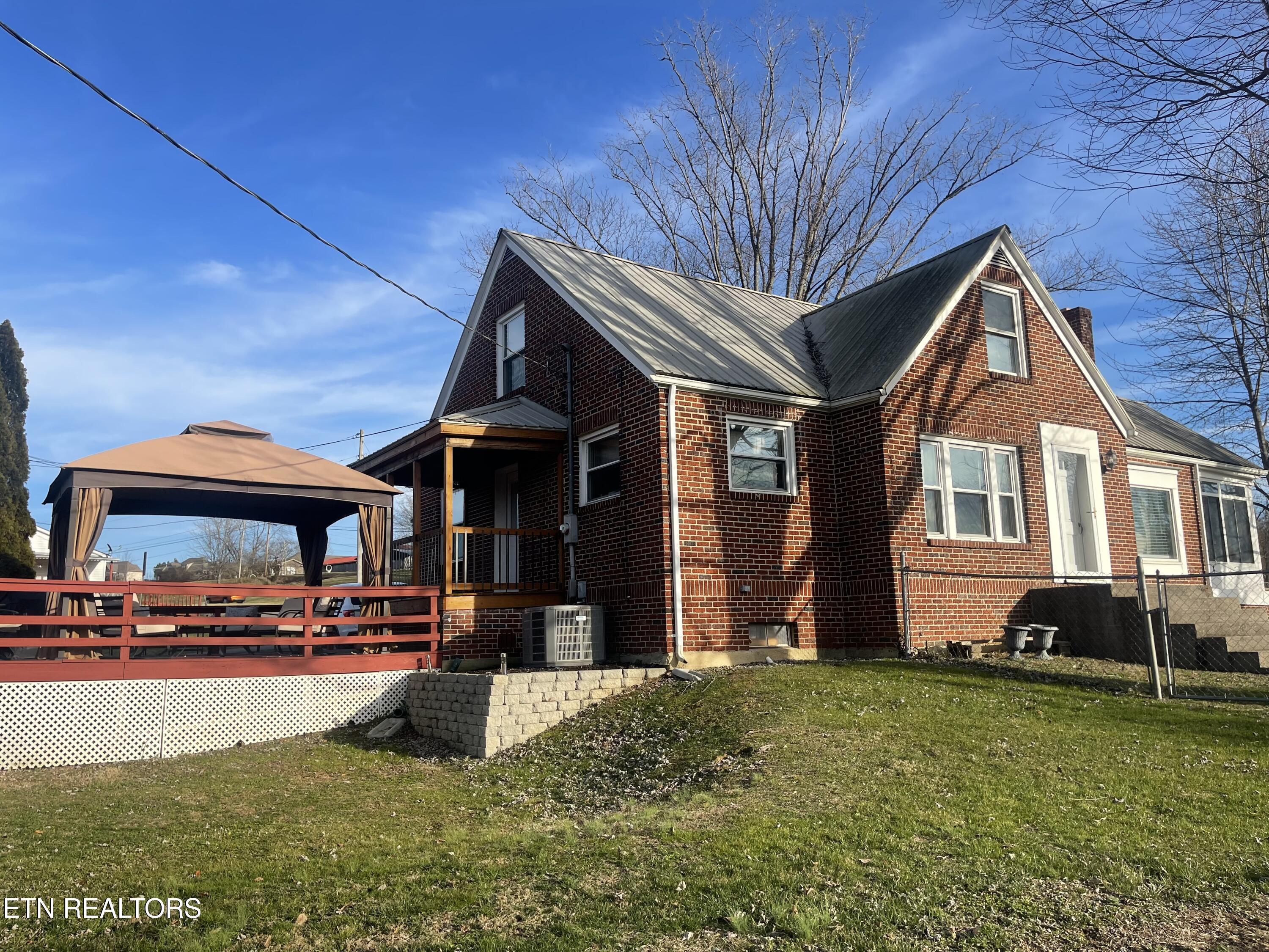 105 Franklin Avenue Harrogate TN 37752