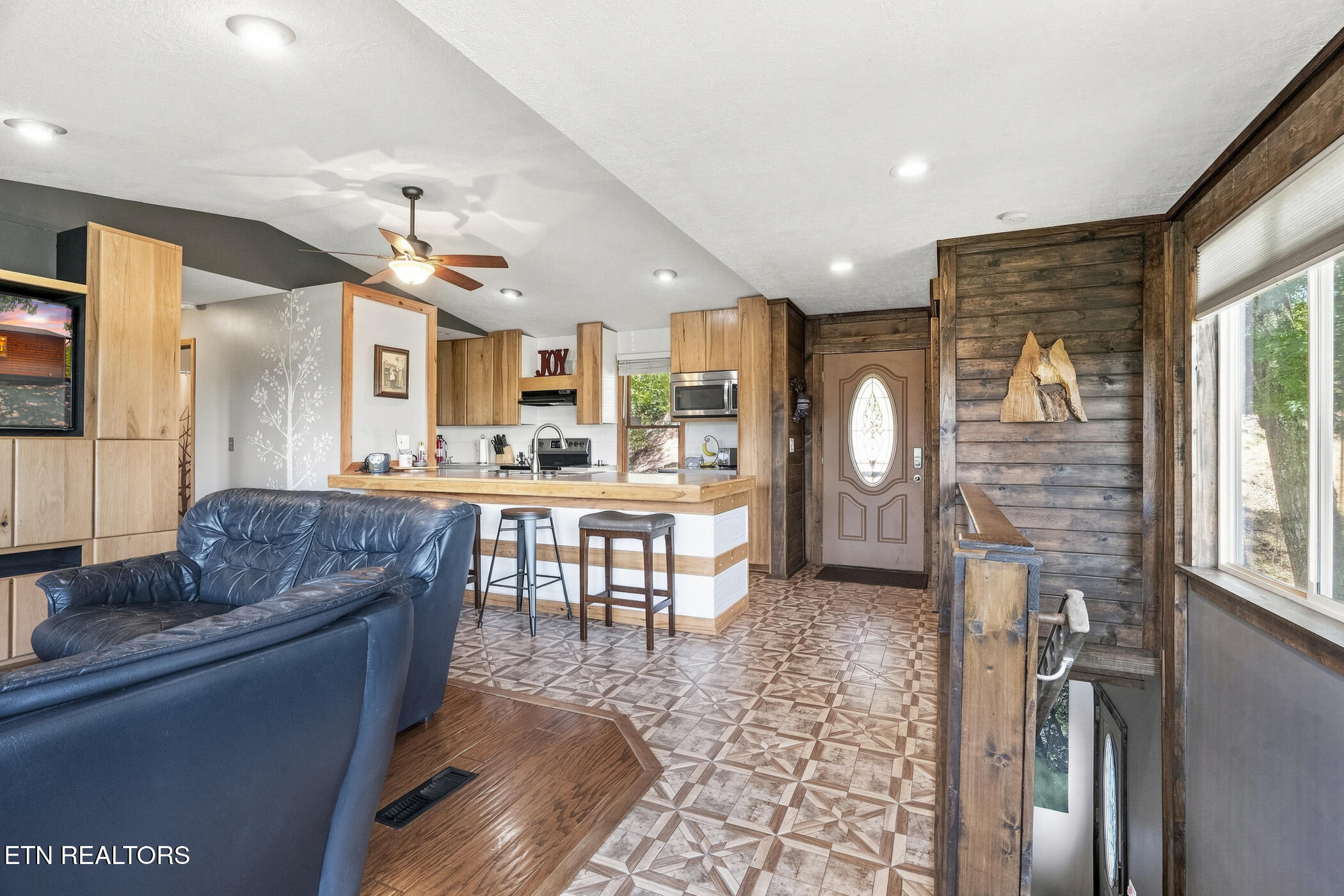 3307 Chinquapin Drive Sevierville TN 37876