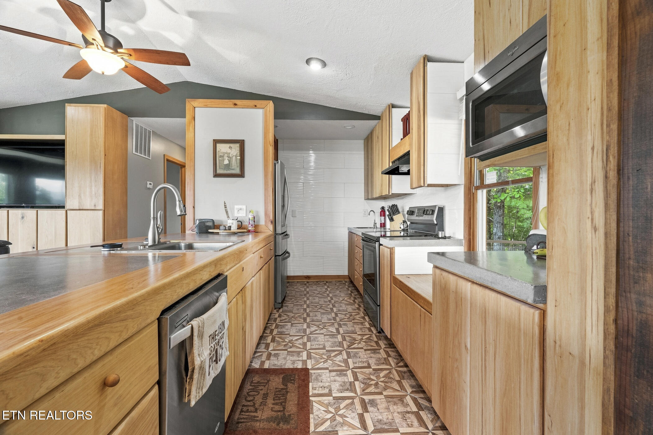 3307 Chinquapin Drive Sevierville TN 37876
