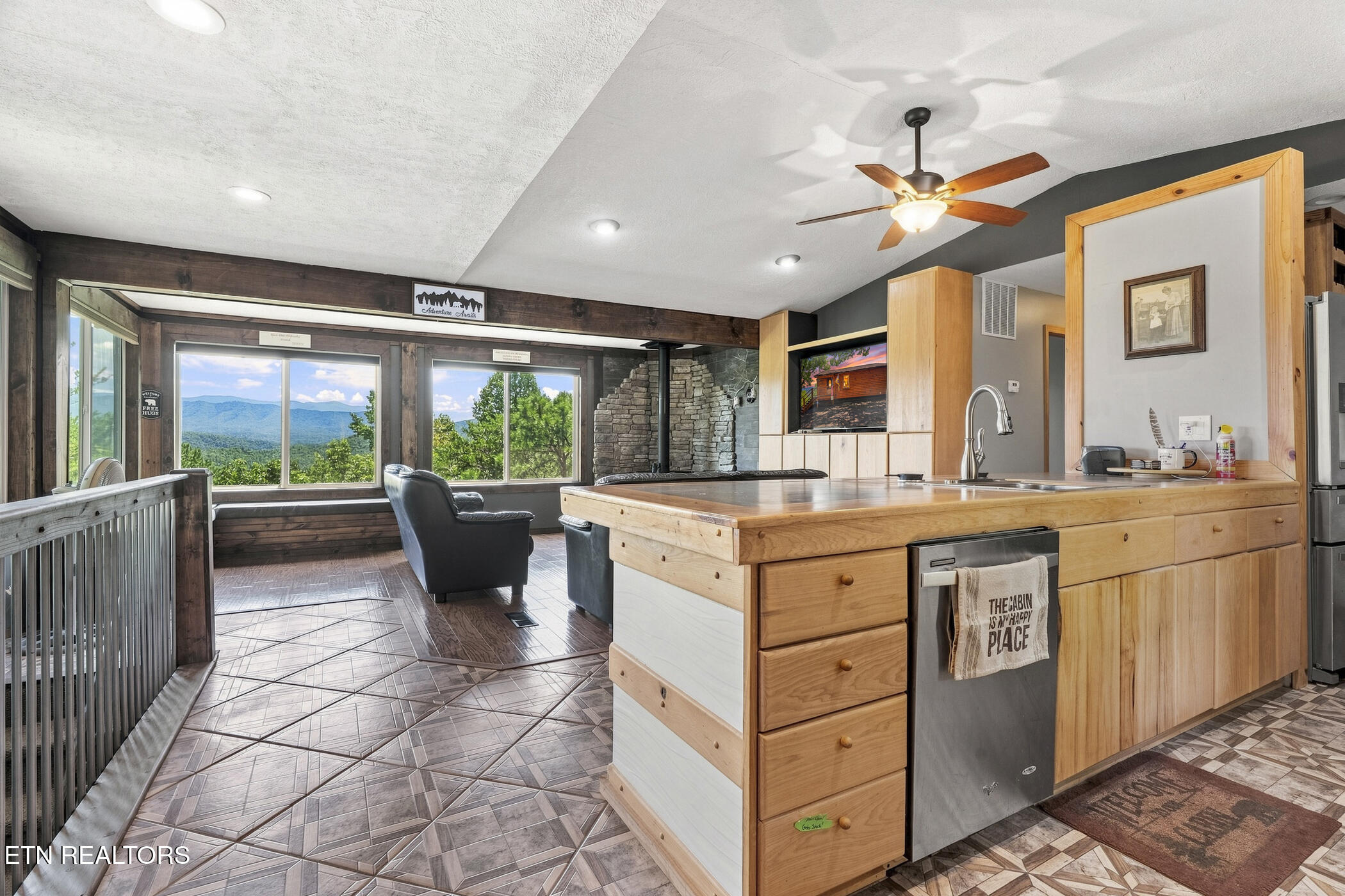 3307 Chinquapin Drive Sevierville TN 37876