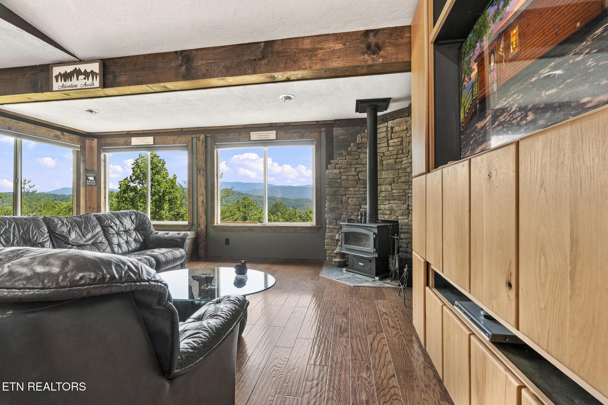 3307 Chinquapin Drive Sevierville TN 37876