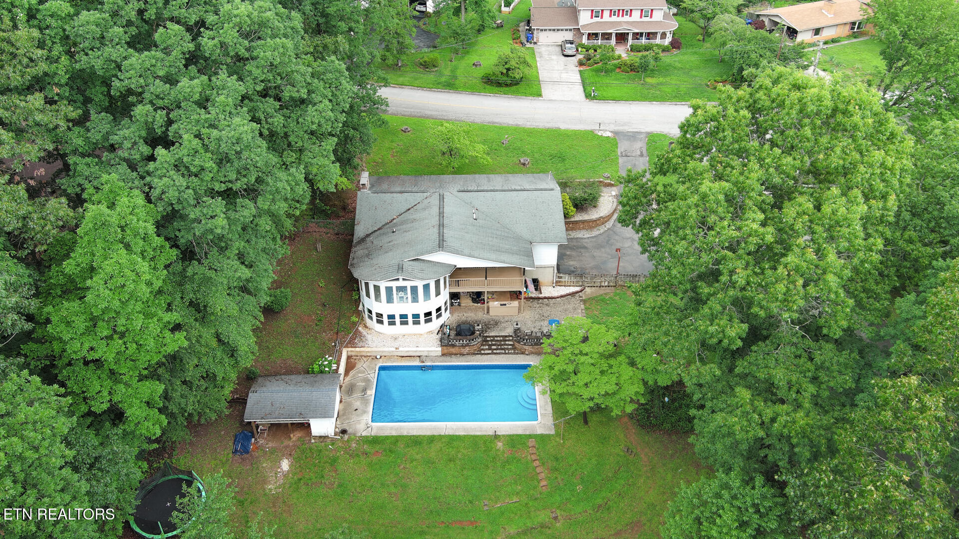 989 W Outer Drive Oak Ridge TN 37830