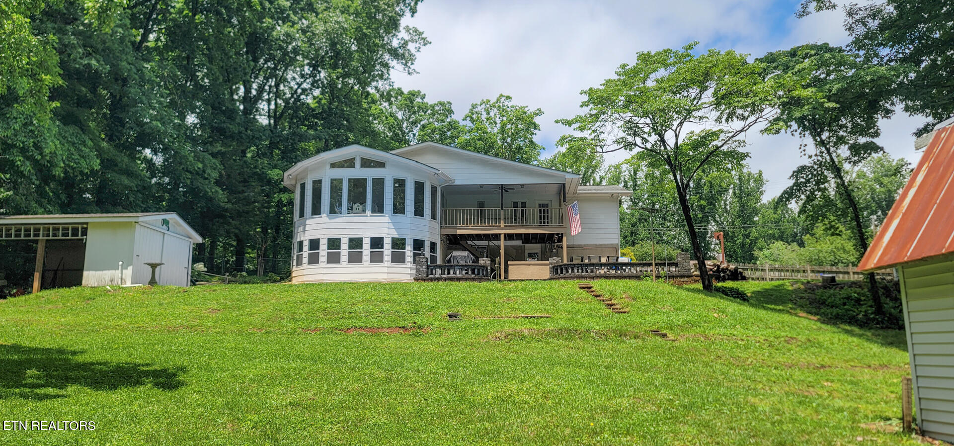 989 W Outer Drive Oak Ridge TN 37830