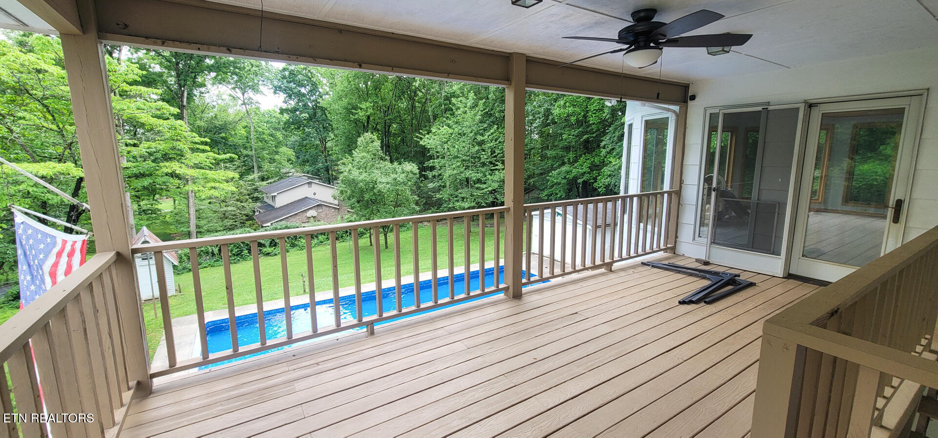 989 W Outer Drive Oak Ridge TN 37830