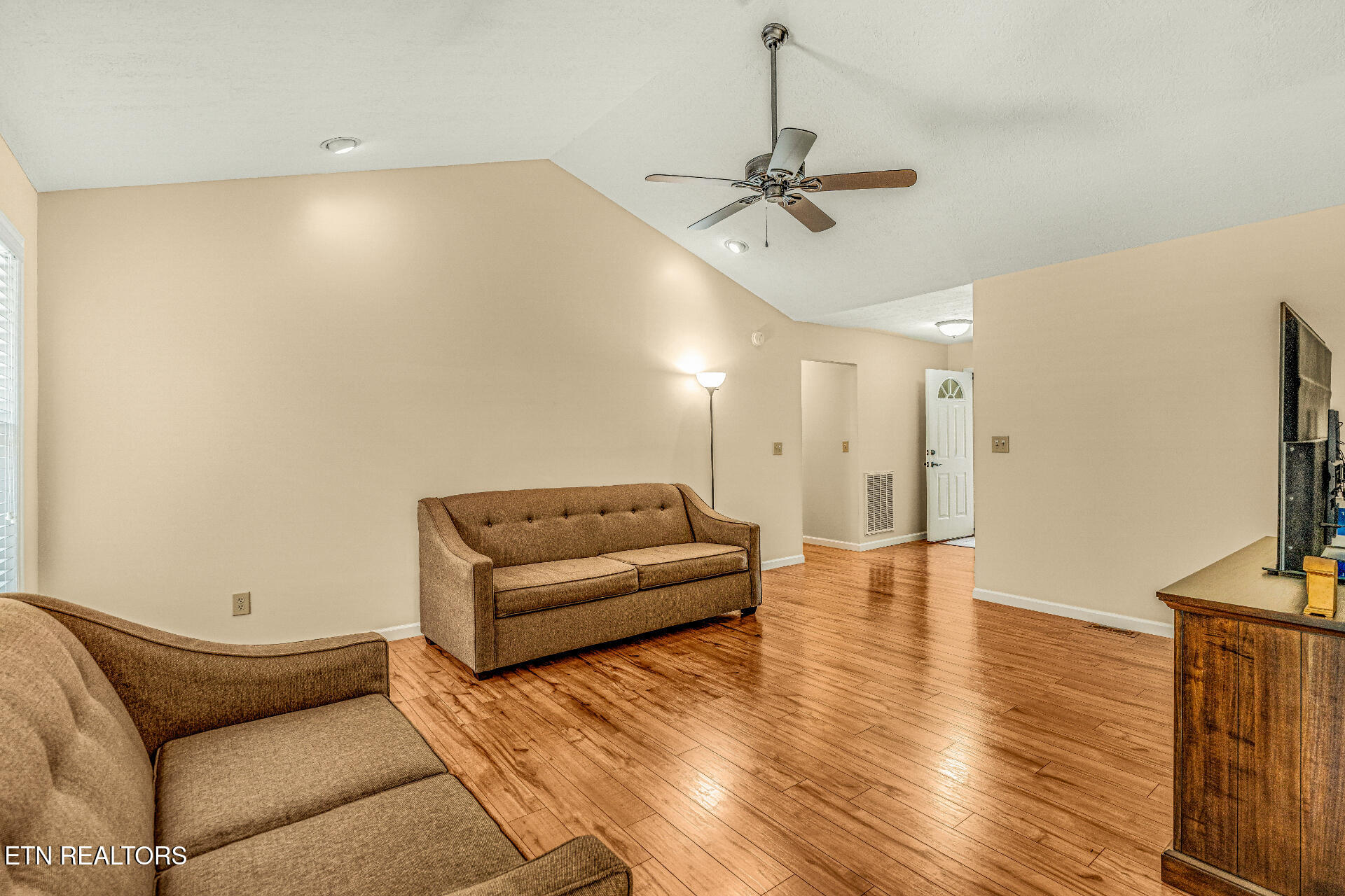 113 Kawatuska Way Loudon TN 37774
