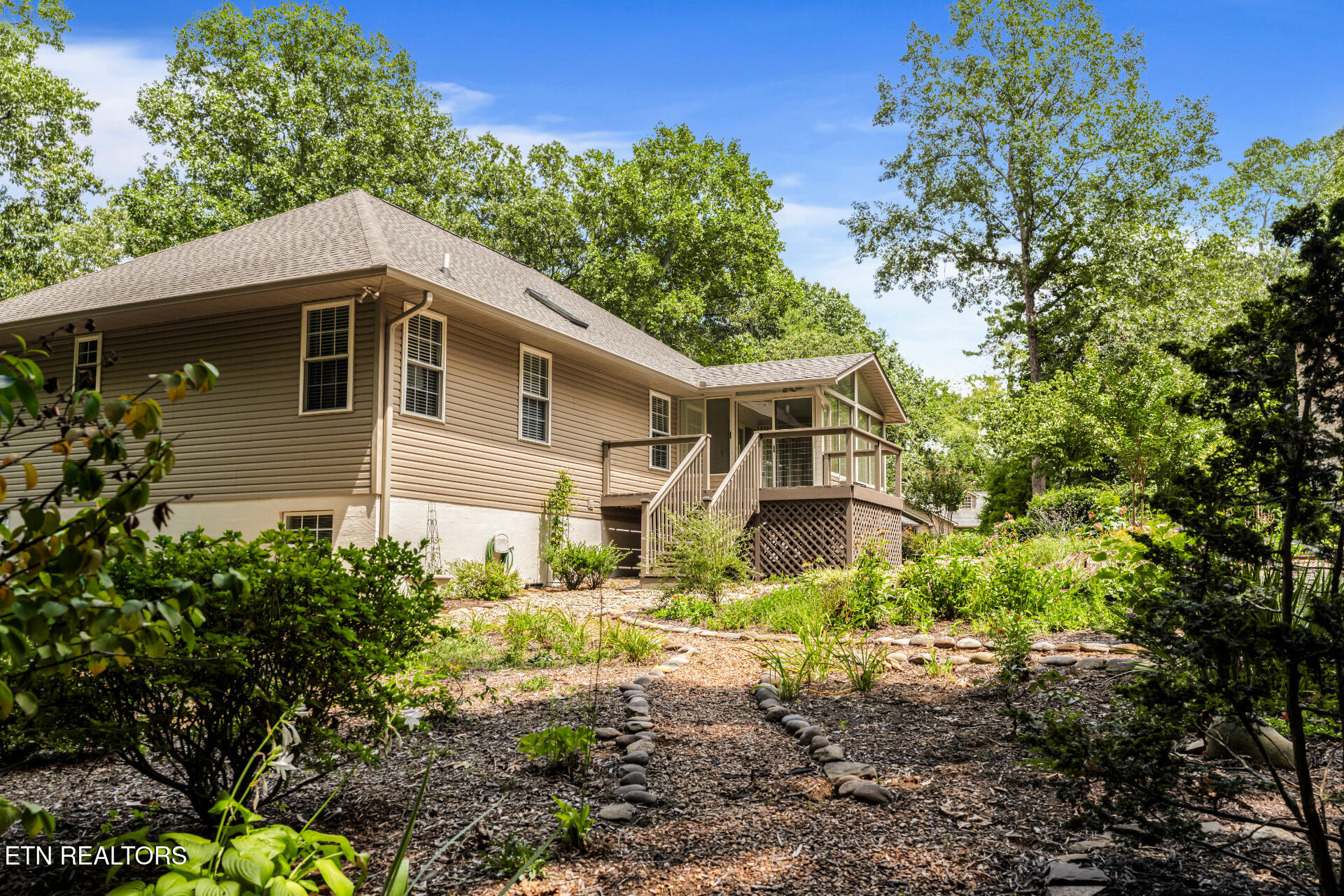 113 Kawatuska Way Loudon TN 37774