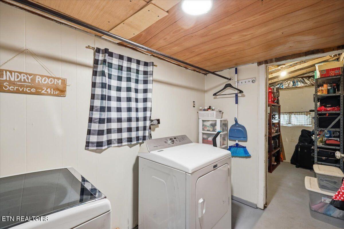 2633 Harriman Highway Harriman TN 37748