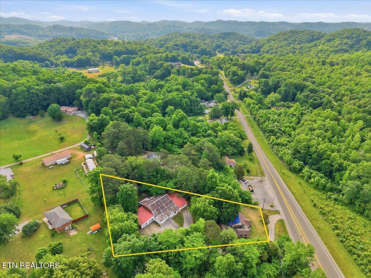 2633 Harriman Highway Harriman TN 37748