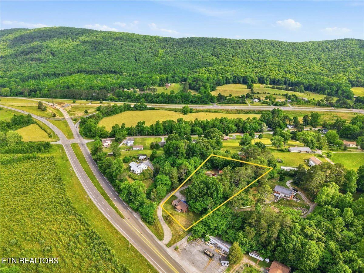 2633 Harriman Highway Harriman TN 37748