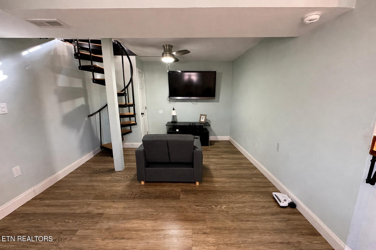 1129 Peninsula Road Sevierville TN 37876