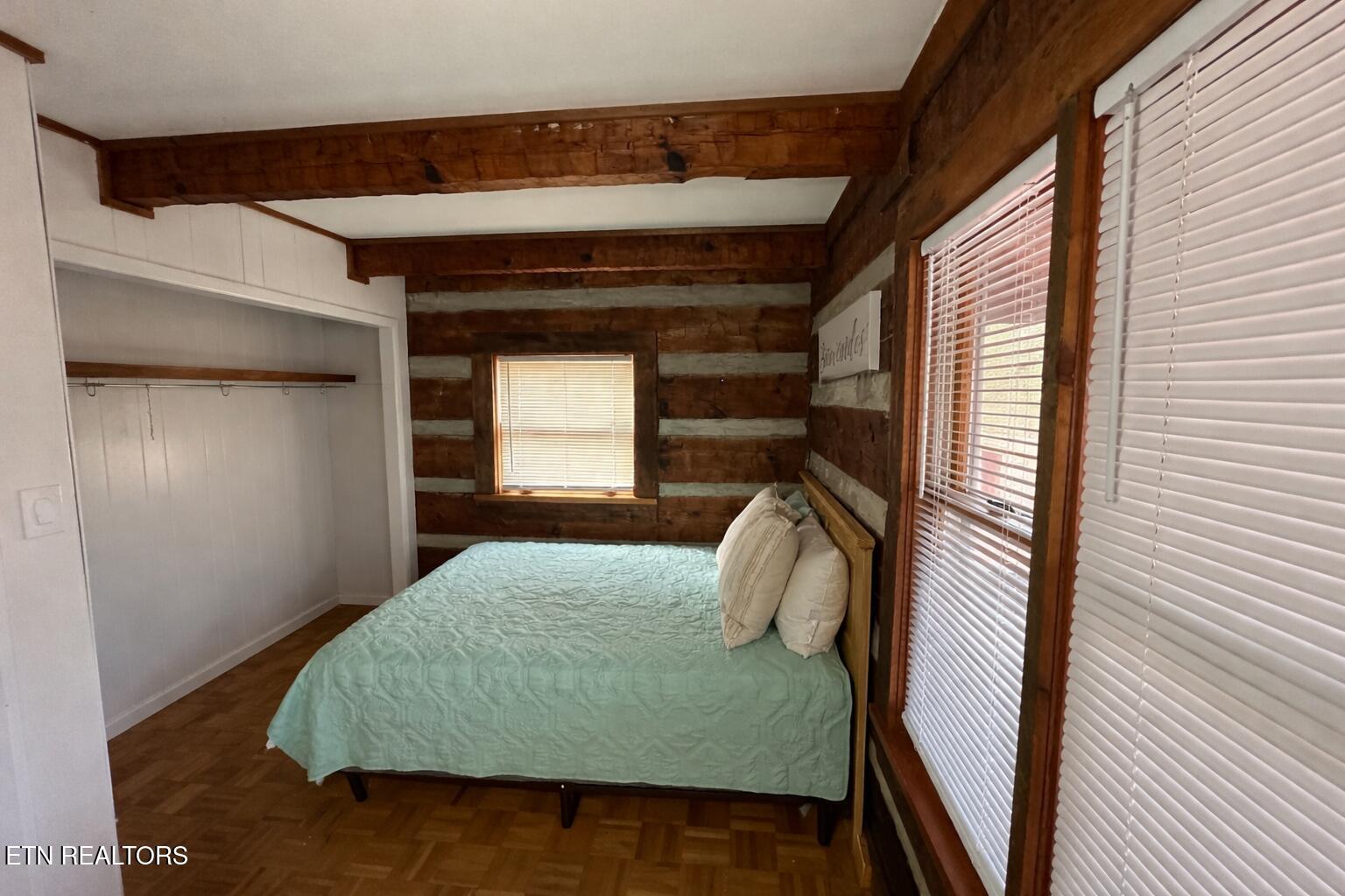 1129 Peninsula Road Sevierville TN 37876