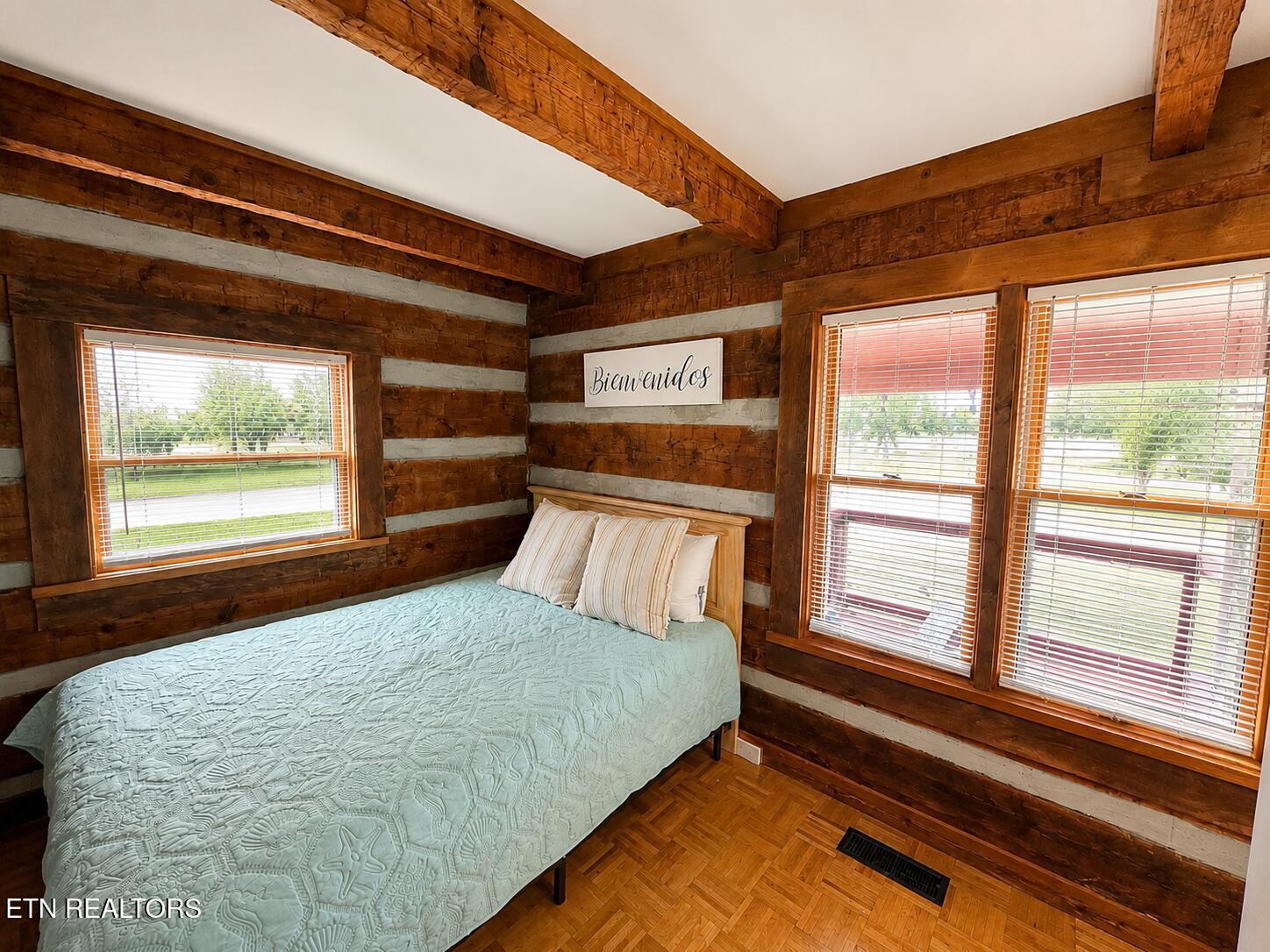 1129 Peninsula Road Sevierville TN 37876