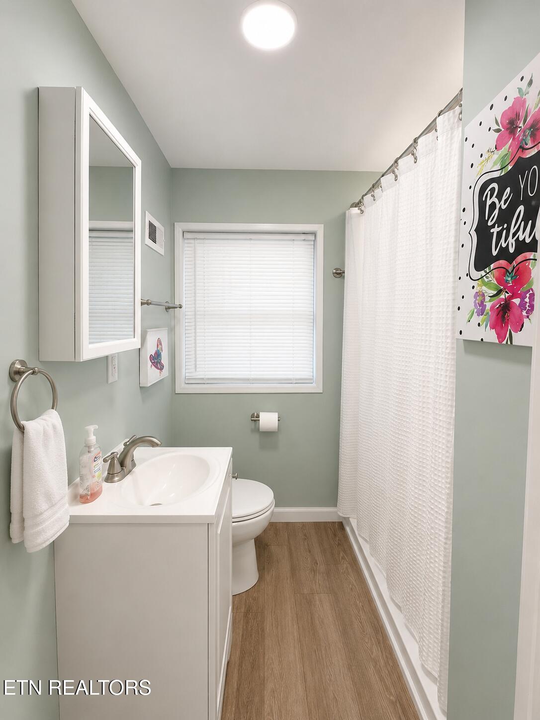 1129 Peninsula Road Sevierville TN 37876