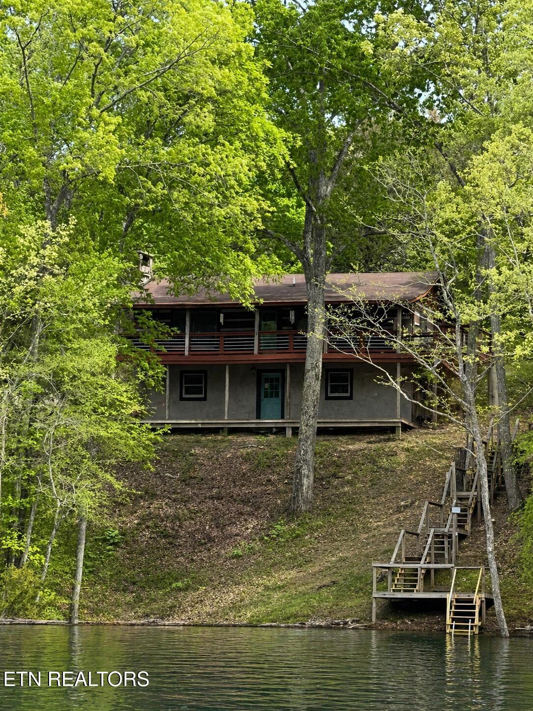 1129 Peninsula Road Sevierville TN 37876
