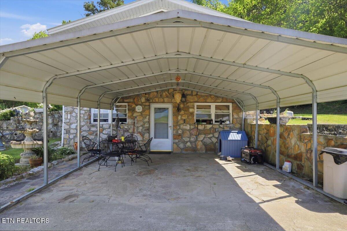 285 Matthews Lane Mosheim TN 37818