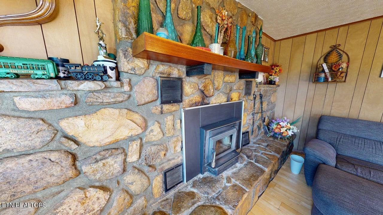 285 Matthews Lane Mosheim TN 37818