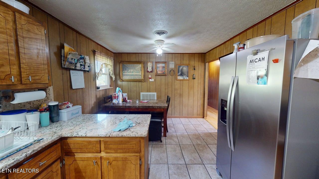 285 Matthews Lane Mosheim TN 37818