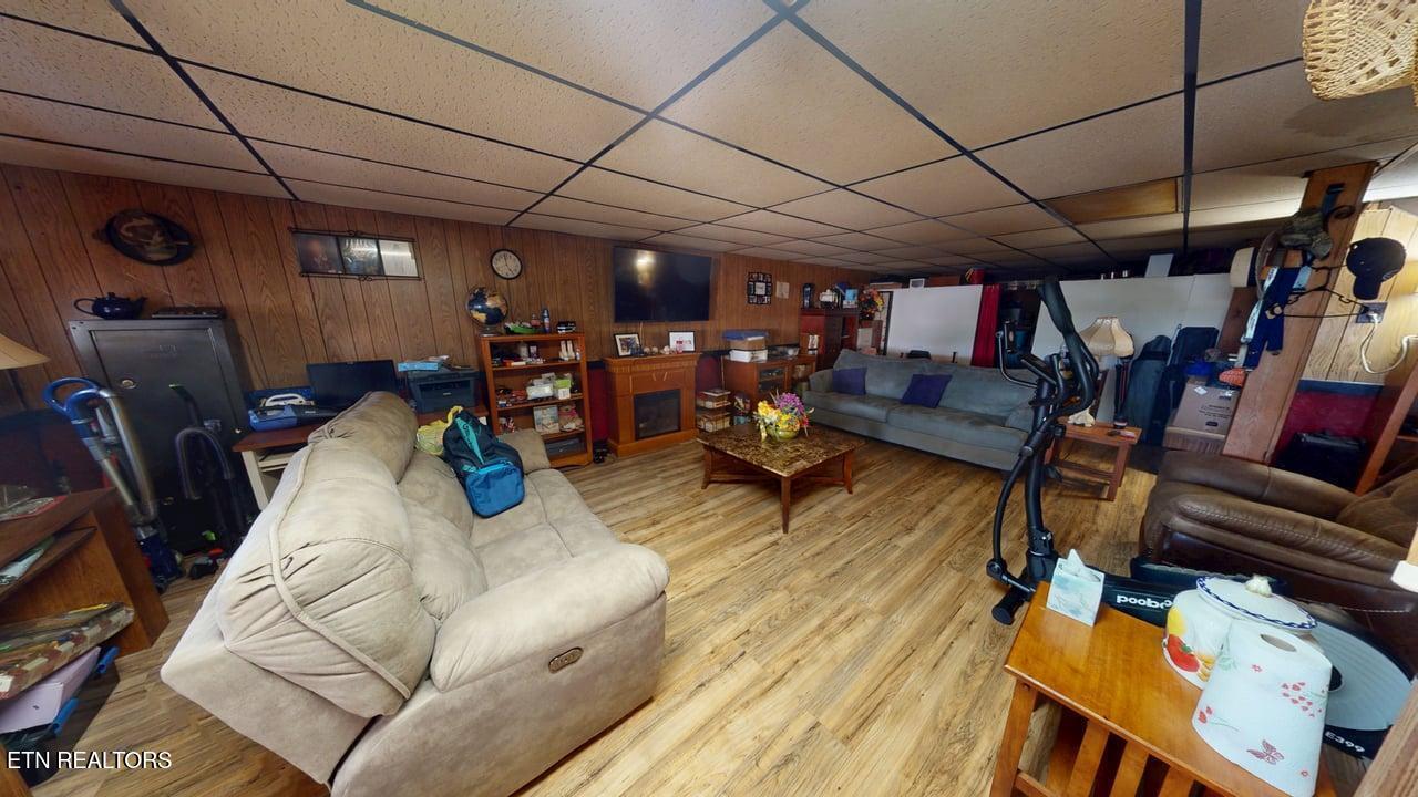 285 Matthews Lane Mosheim TN 37818